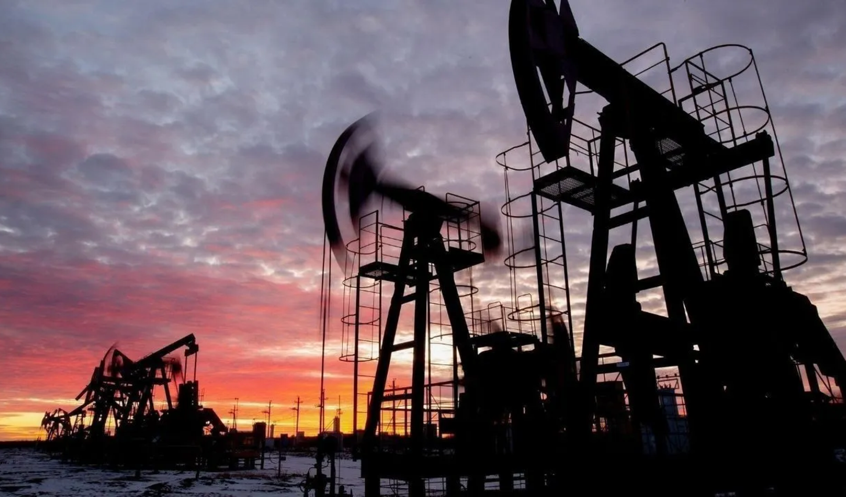 Petrol fiyatlarında düşüş beklentisi artıyor