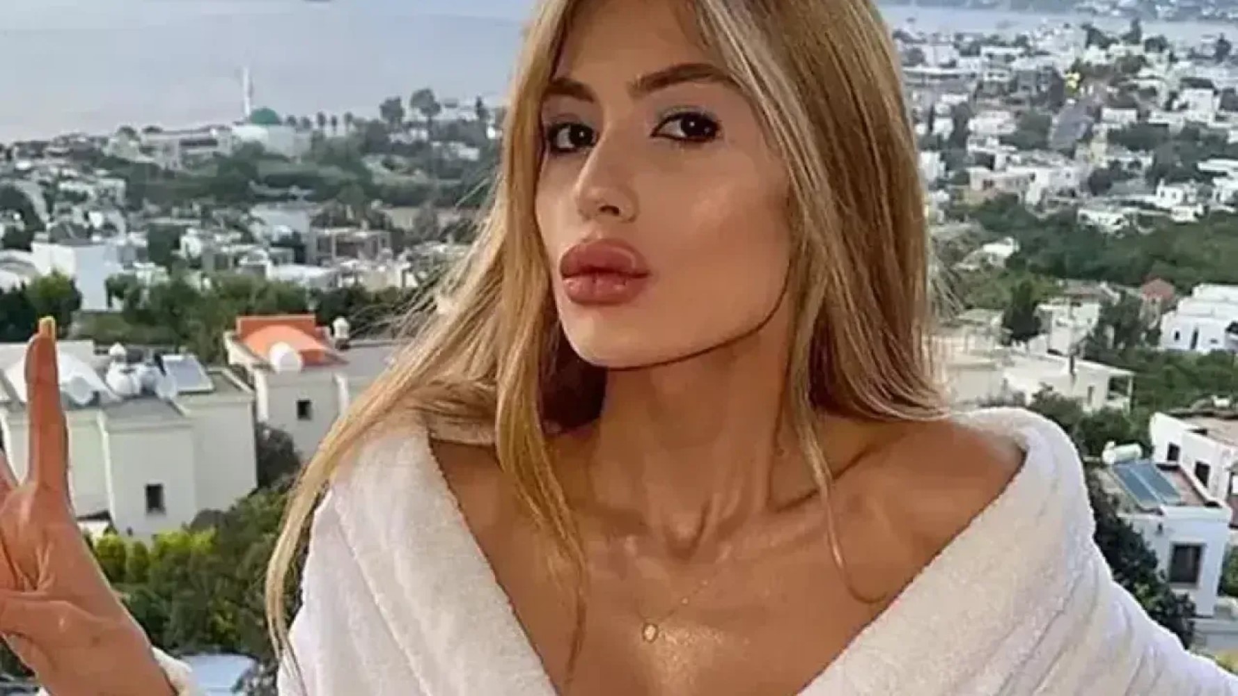 Nihal Candan 29,5 kiloya düştü: Yoğun bakımda organ yetmezliğiyle mücadele ediyor: 'Kalbi 2 kez durdu'