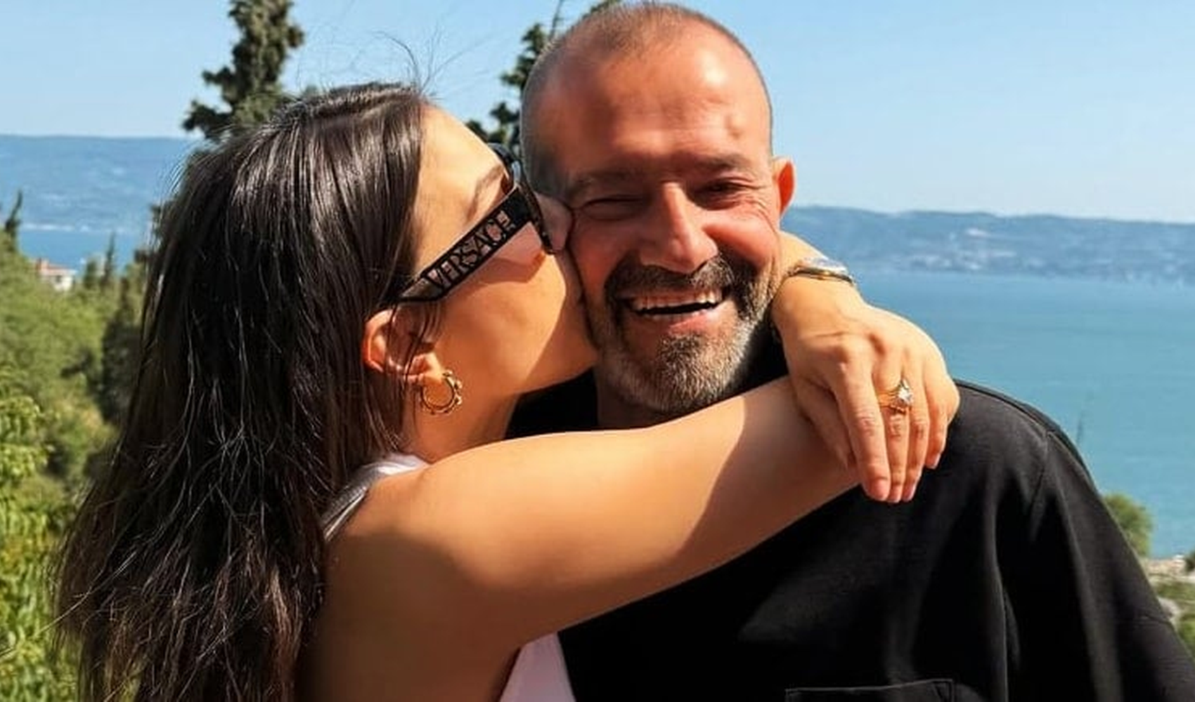 Demet Özdemir babasıyla barıştı, memleketine ziyarete gitti