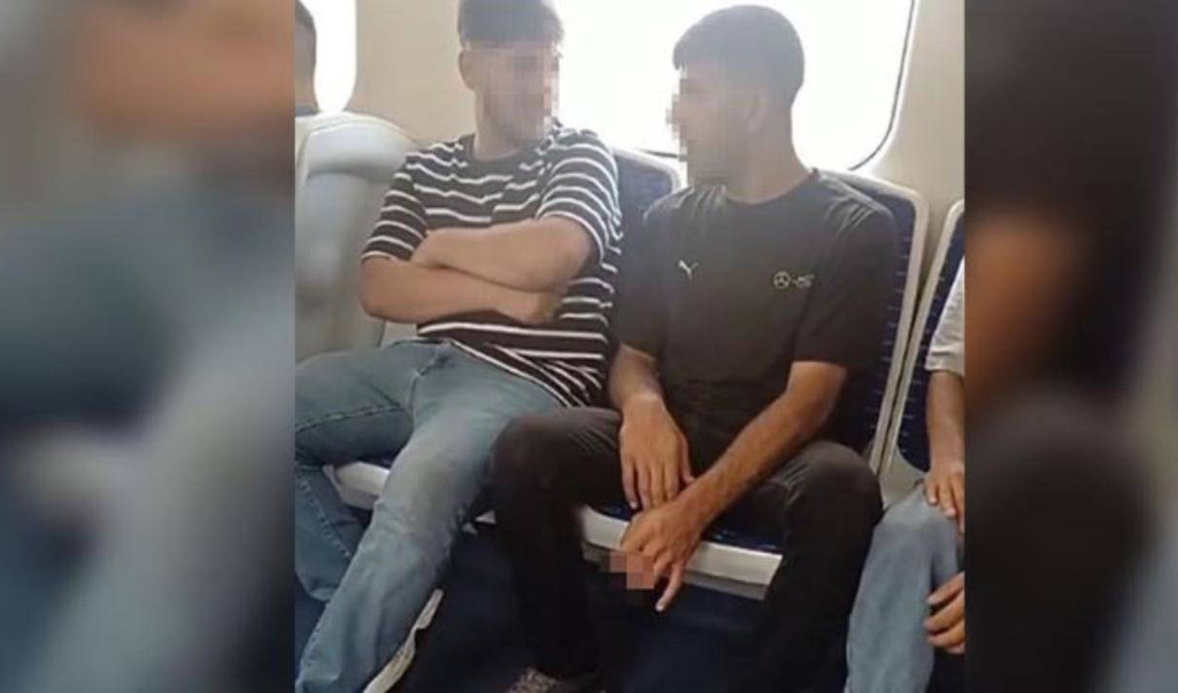 İZBAN treninde sigara içen yolcuya tepki: O anlar cep telefonuna yansıdı