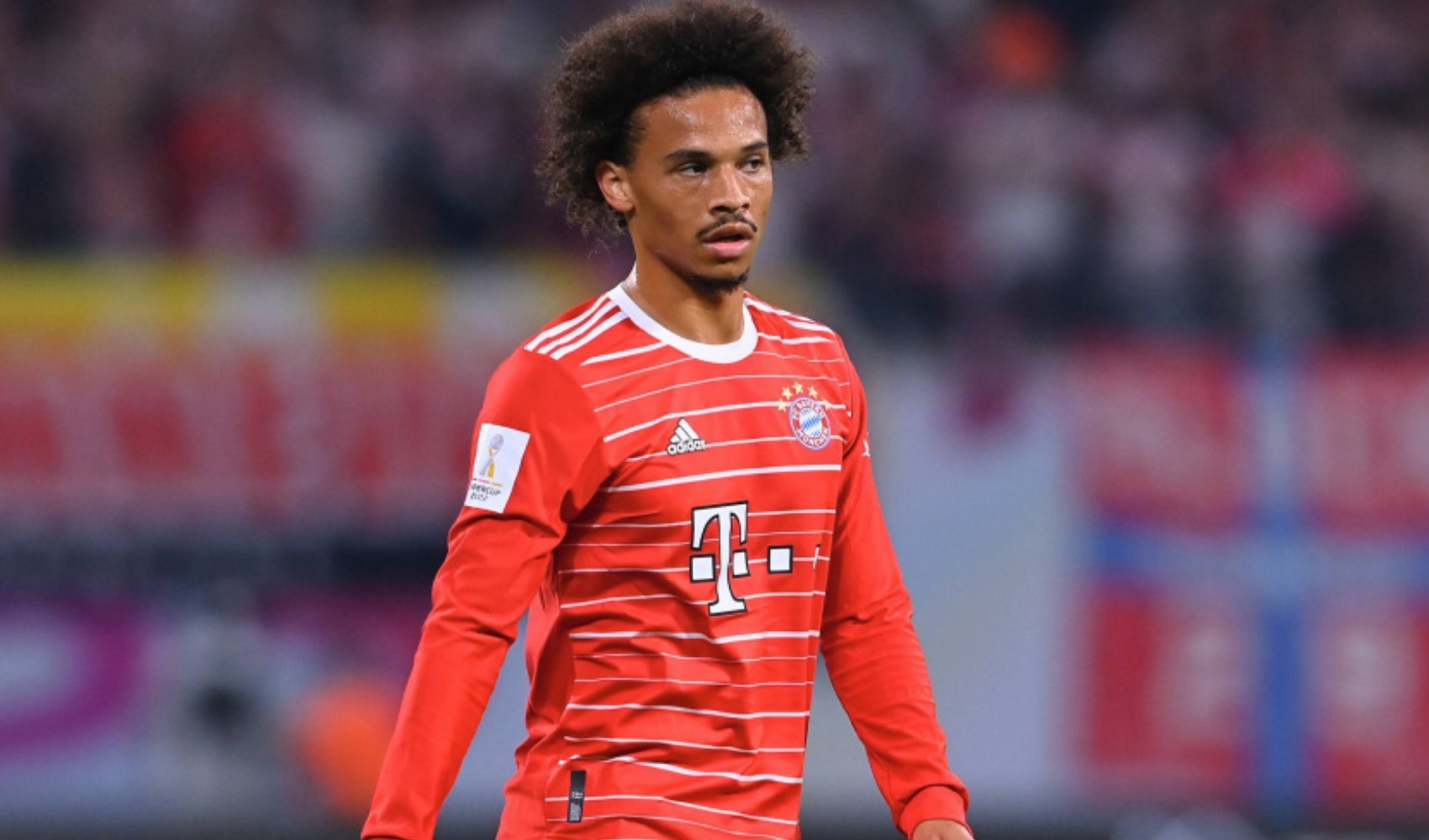 Leroy Sane transferinde ibre Fenerbahçe'ye döndü Leroy Sane transferinde ibre Fenerbahçe'ye döndü