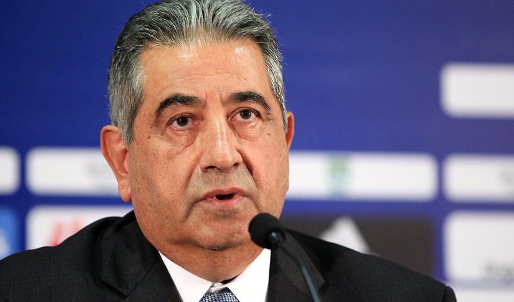 Mahmut Uslu'dan Ali Koç'a: 'Fenerbahçe başkanlığını yapamıyorsun' Mahmut Uslu'dan Ali Koç'a: 'Fenerbahçe başkanlığını yapamıyorsun'