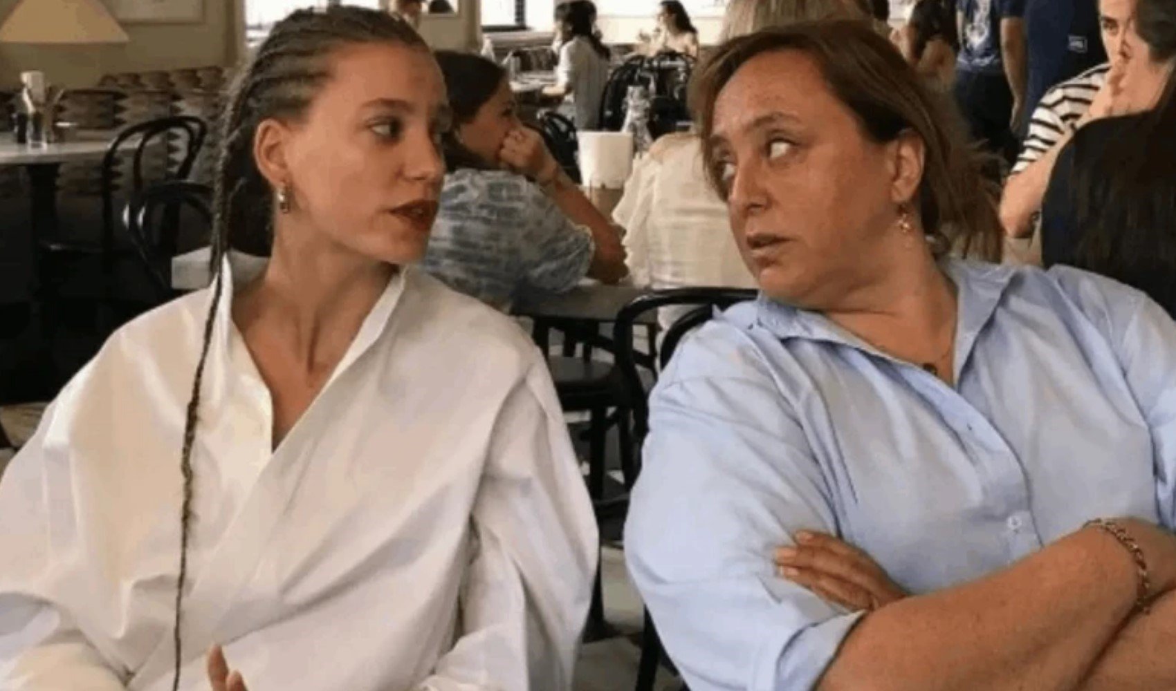 Serenay Sarıkaya’dan Ayşe Barım’a bayram mesajı