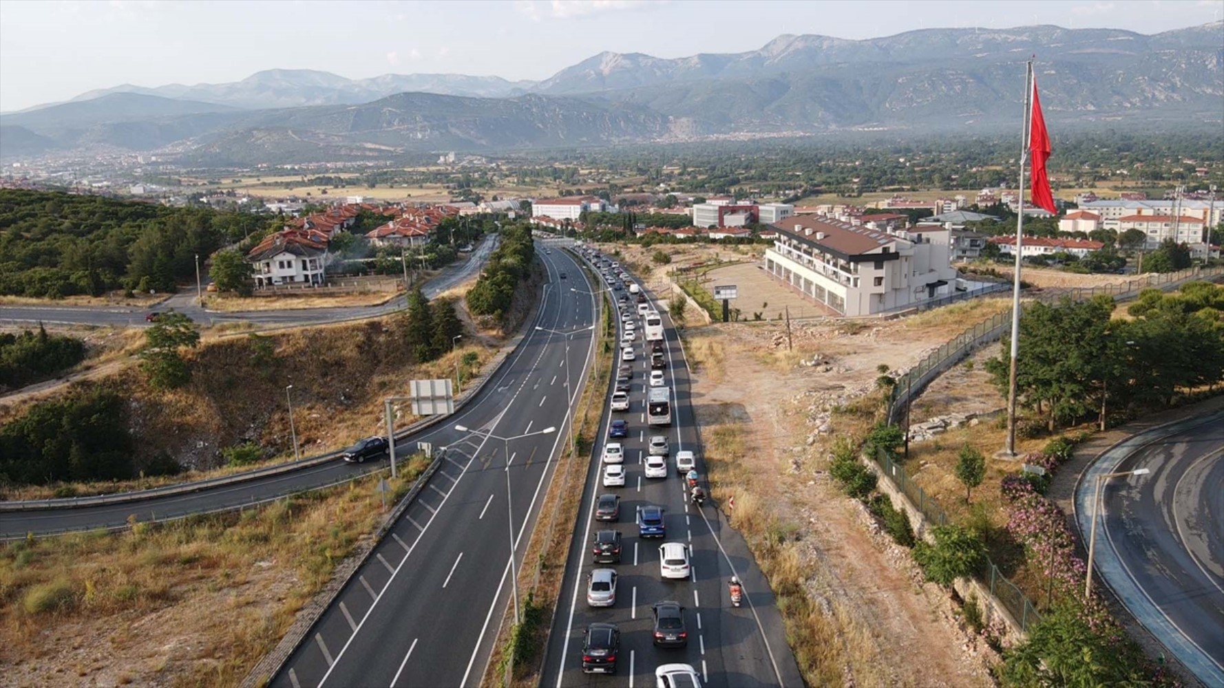 Tatilciler Muğla’dan ayrılıyor! Trafik yoğunluğu artıyor