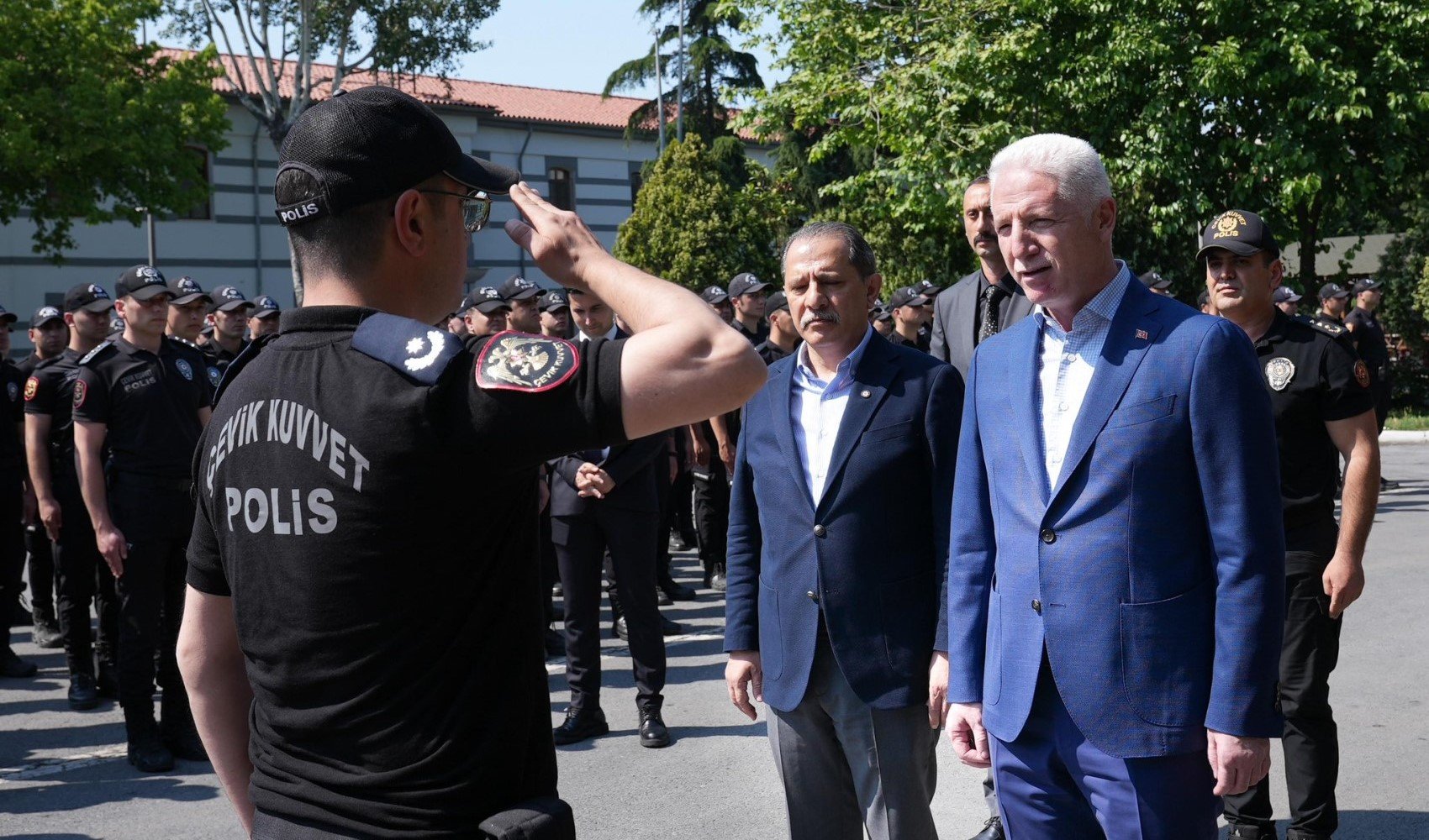 Vali Gül'den Çevik Kuvvet’e bayram ziyareti! 'Erdoğan'ın selamını' iletti
