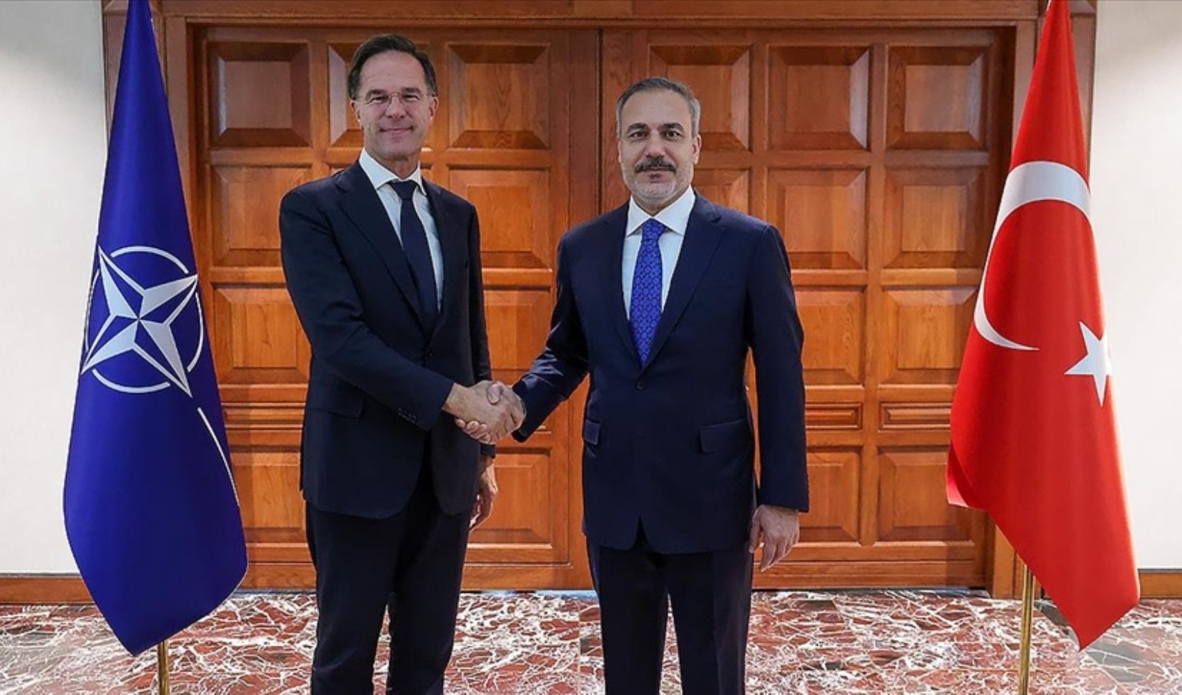 Hakan Fidan ve Mark Rutte bölgesel güvenliği görüştü