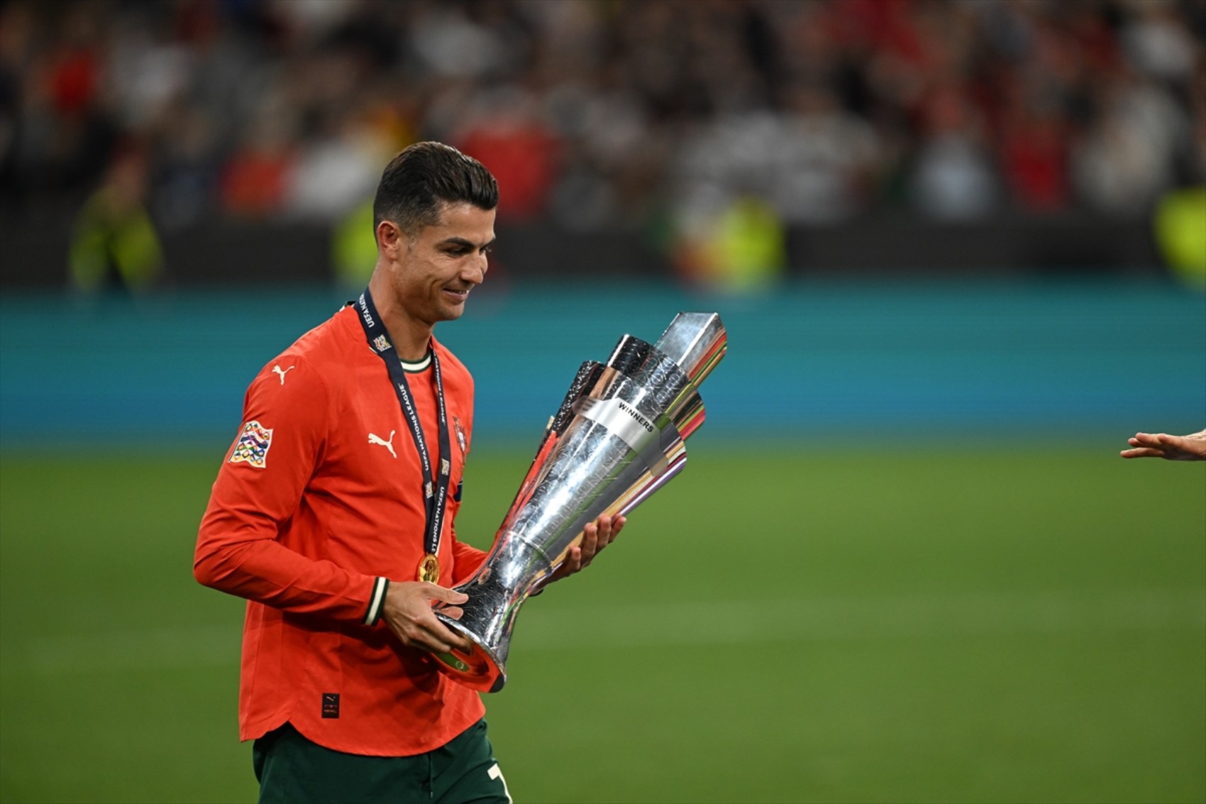 UEFA Uluslar Ligi'nde İspanya - Portekiz finali nefes kesti! Cimbomlu Morata penaltı kaçırdı, Ronaldo 40 yaşında kupa kaldırdı