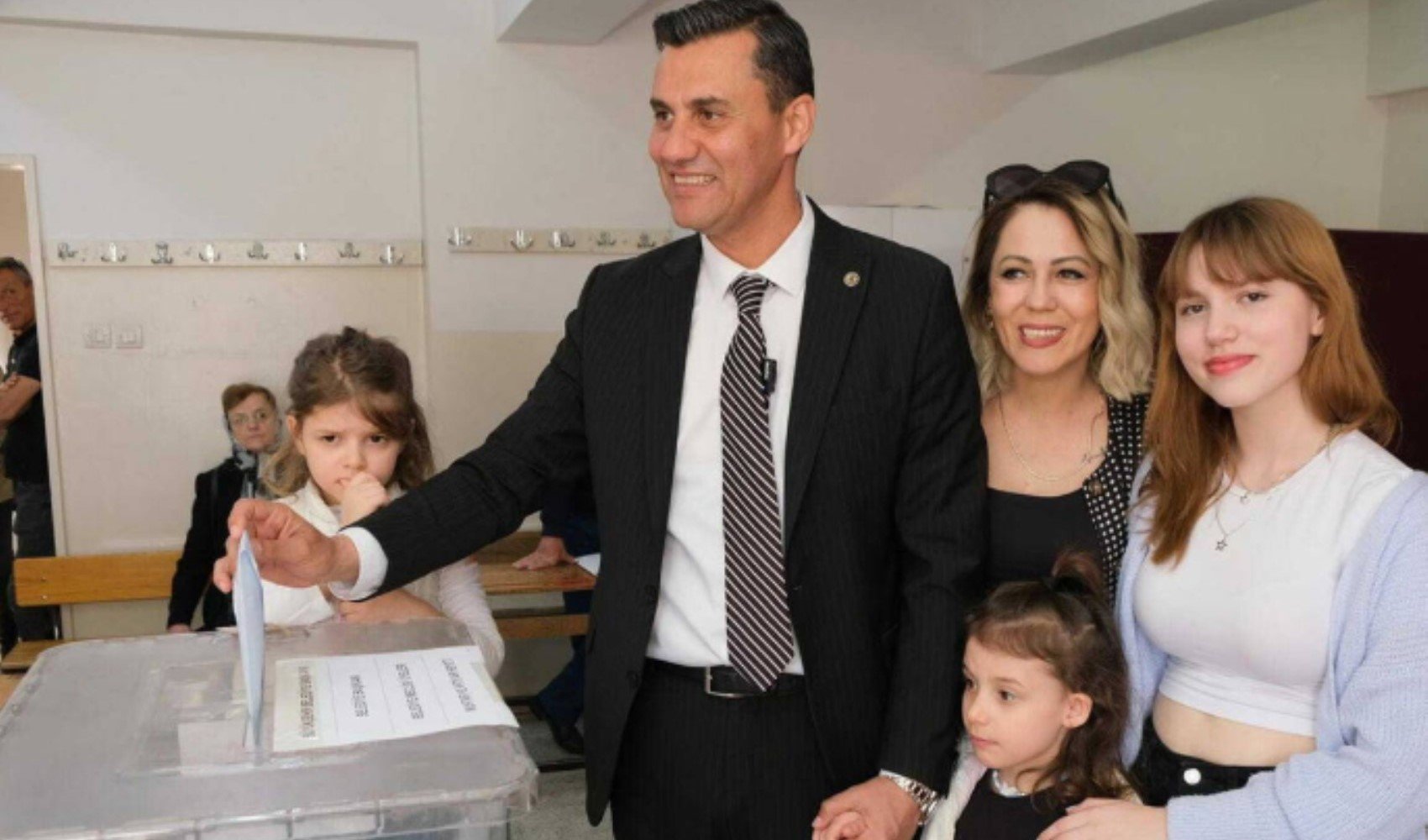 Ferdi Zeyrek hayatını kaybetti! Kızından dikkat çeken paylaşım geldi Ferdi Zeyrek hayatını kaybetti! Kızından dikkat çeken paylaşım geldi