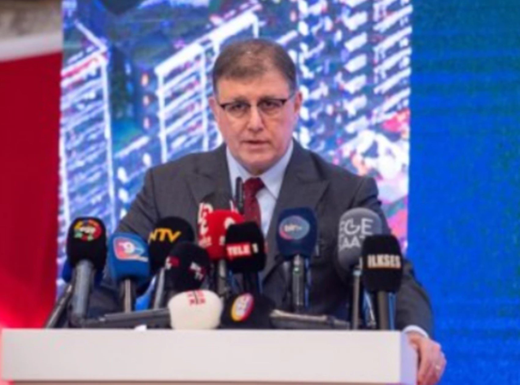 'Operasyonun düğmesine bastı' iddiaları çok konuşulmuştu: Cemil Tugay'dan yanıt geldi