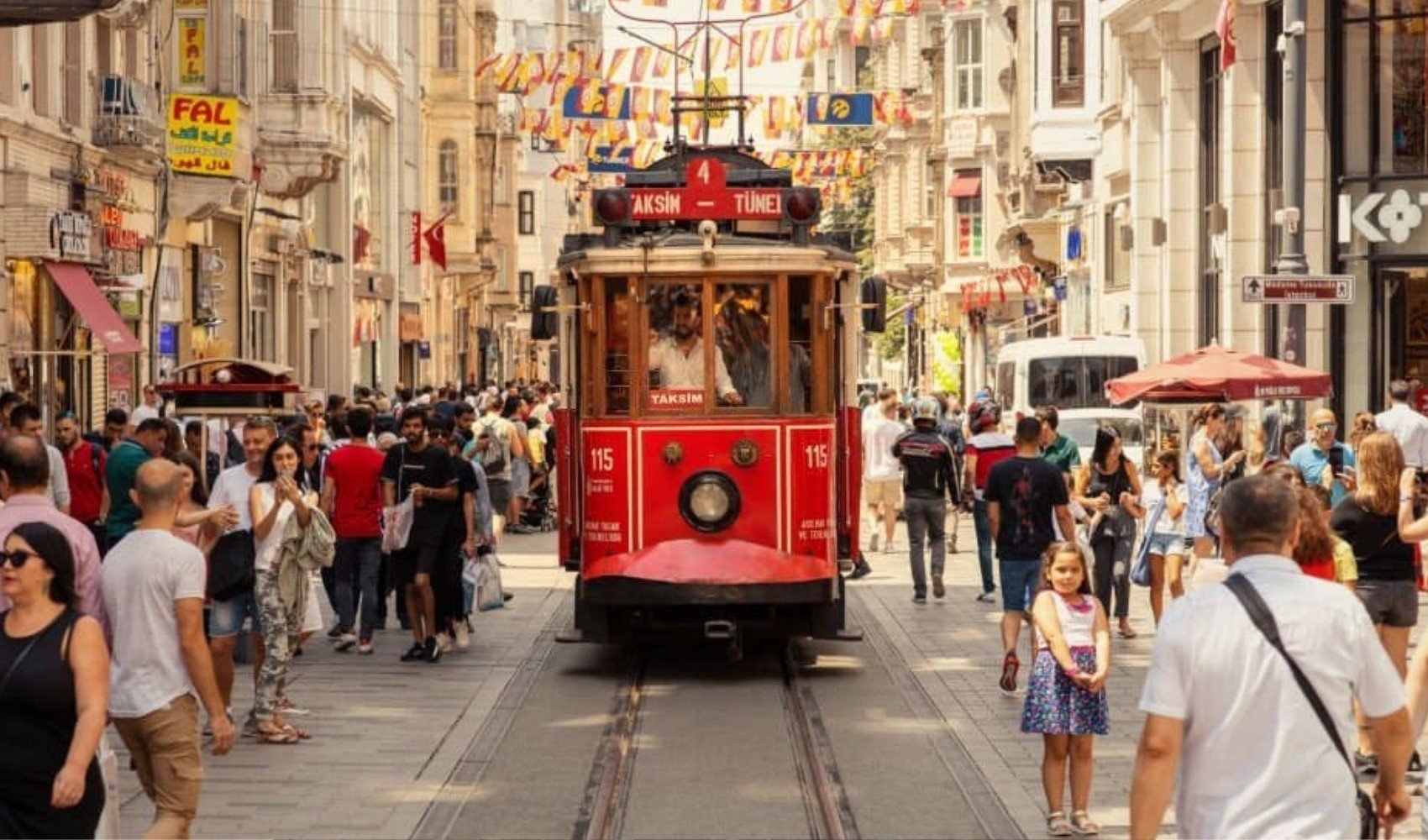 Türkiye'de en çok güvenilen kurum belli oldu Türkiye'de en çok güvenilen kurum belli oldu
