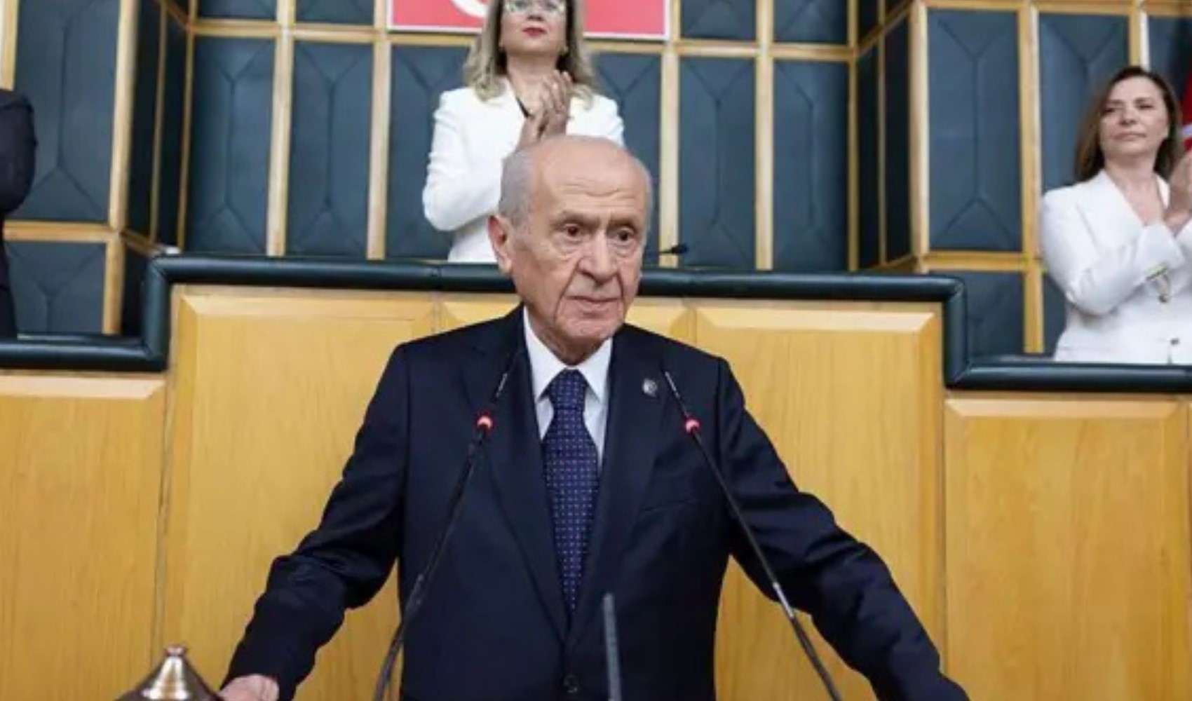 Bahçeli grup toplantısında konuşuyor: 'Dublör kullanıyor öldü diyen şarlatanlar'