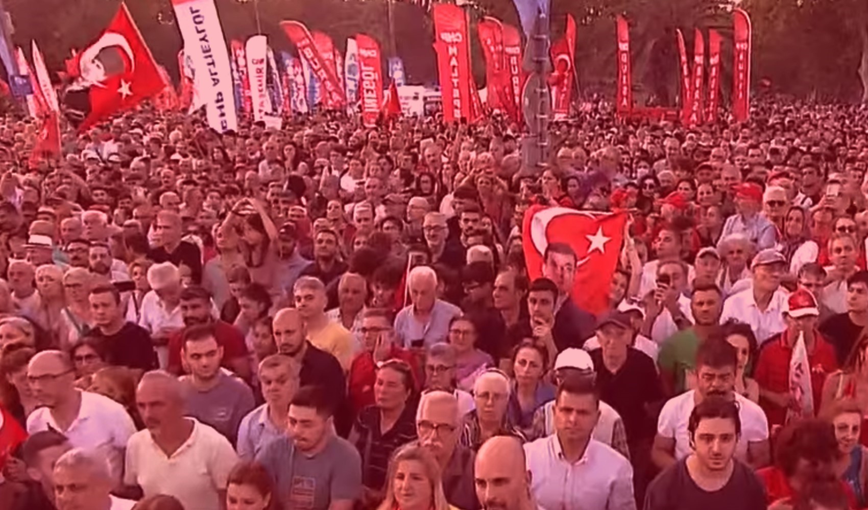 CHP'den İmamoğlu'nun tutukluluğunun 100. gününde miting: Kendimi esaret altında kabul etmiyorum