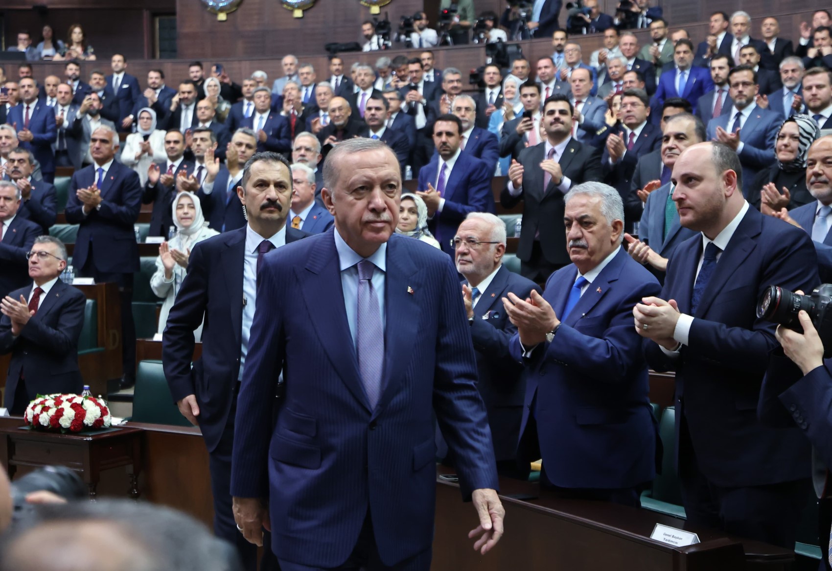 Erken seçime kapıları kapatan Erdoğan'a kötü haber! Yeniden adaylığı soruldu