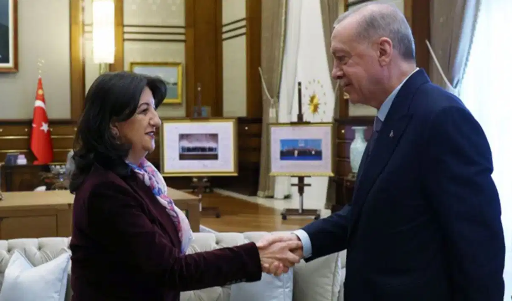 Pervin Buldan, PKK'nin silah bırakması sonrası Erdoğan'ı aradı