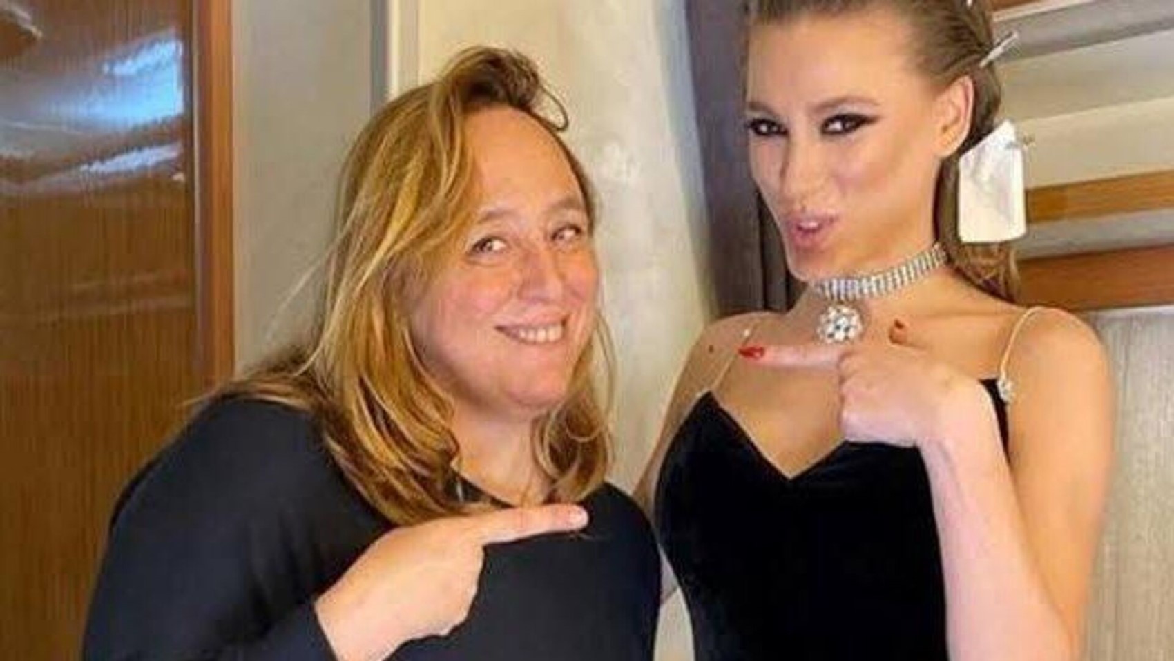Serenay Sarıkaya, Ayşe Barım için isyan etti