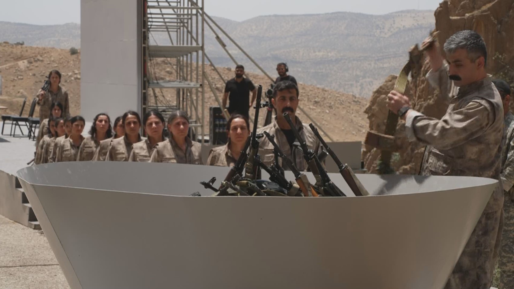 Türkiye'nin yıllardır aradığı teröristler: Silah bırakan PKK’lıların başına 116 milyon TL ödül konmuş