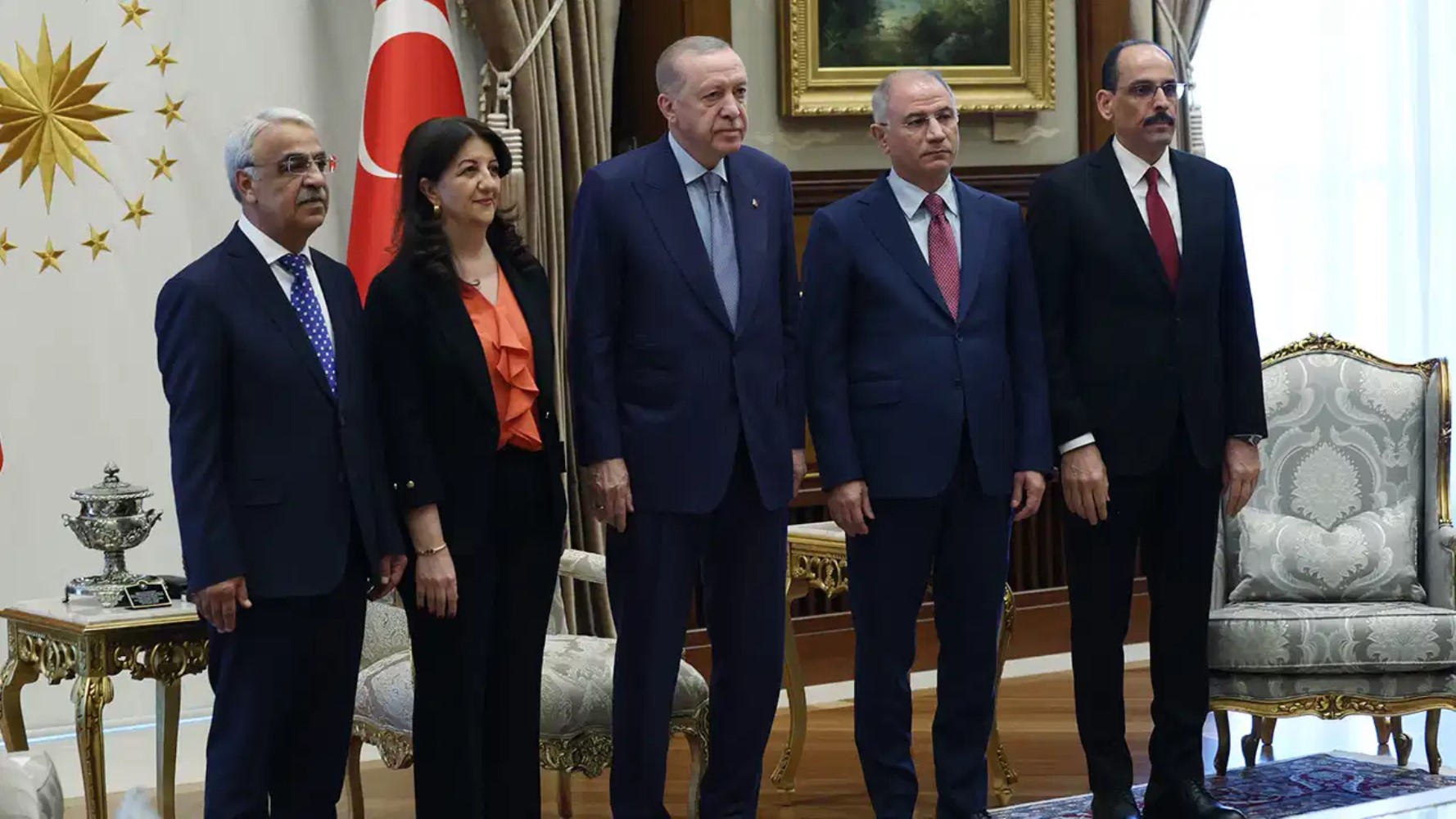Erdoğan'ın 'tarihi' açıklamasından 'süreç ittifakı' çıktı: AKP, MHP ve DEM Parti yüzde kaç oy alıyor?