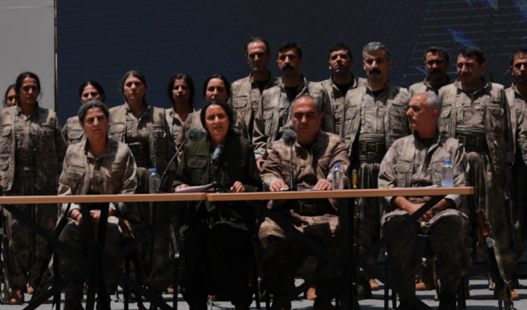 Silah bırakan PKK’lıların başına 116 milyon TL ödül konmuş Silah bırakan PKK’lıların başına 116 milyon TL ödül konmuş