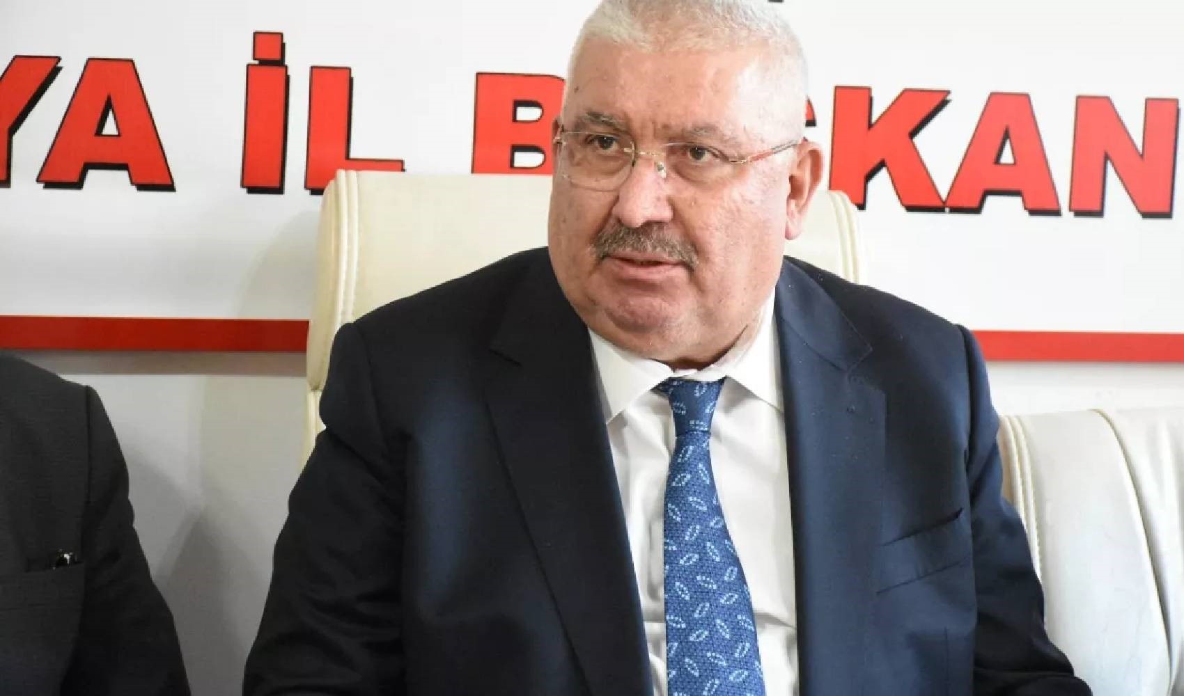 MHP'li Semih Yalçın, Erdoğan ağzıyla Dervişoğlu'nu hedef aldı!