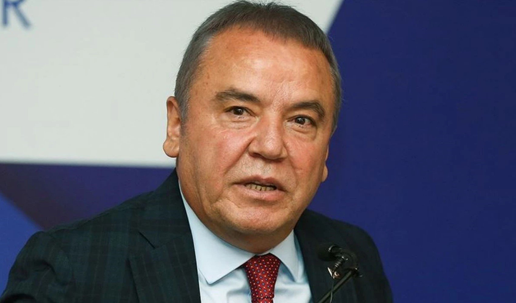 Tutuklu Başkan Muhittin Böcek hastaneye kaldırıldı