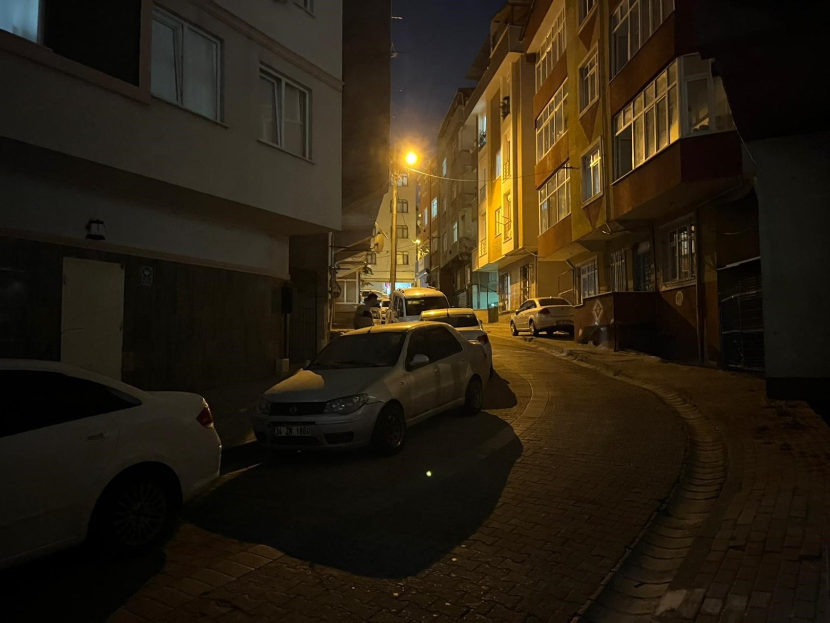 Dört kişilik aile tavuktan zehirlendi