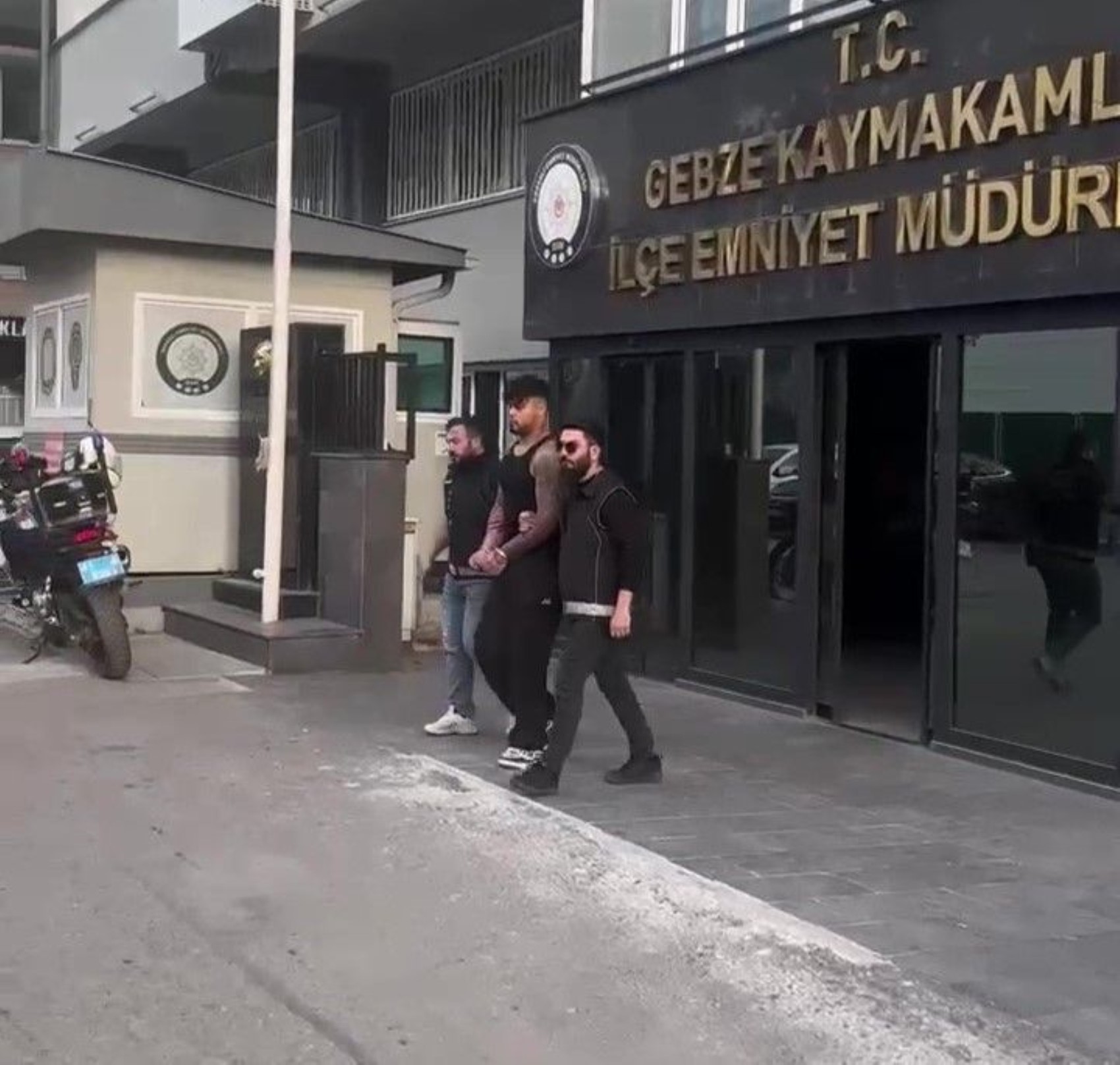 Lvbel C5’in tahliyesinde 500 bin dolarlık rüşvet skandalı!