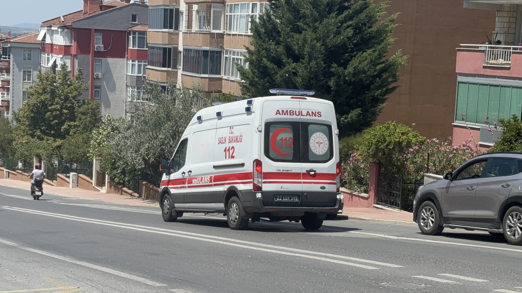 Edirne'de elektrikli bisiklet kazası: Baba-oğul hastaneye kaldırıldı