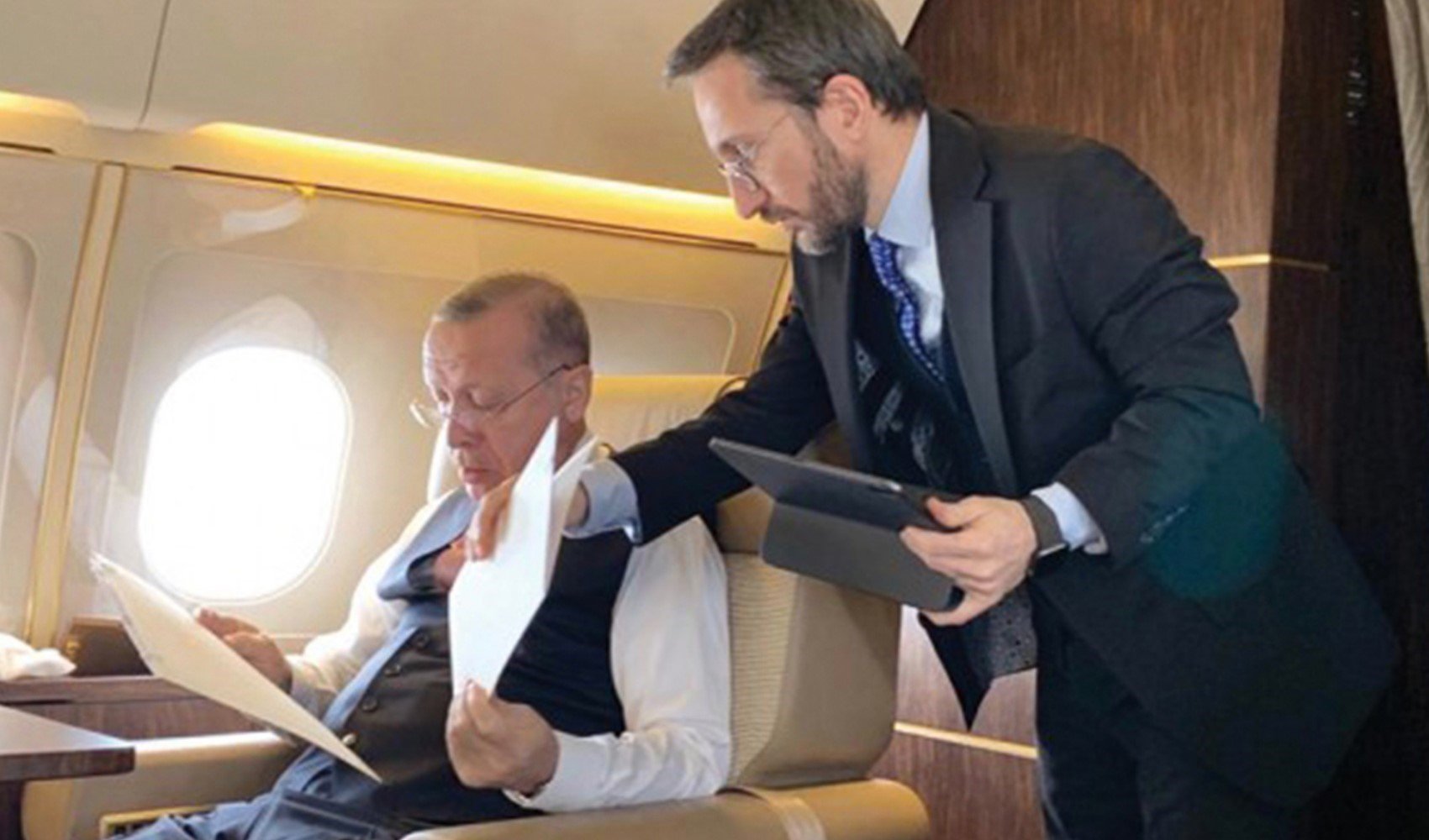 Özgür Özel’den Erdoğan- Fahrettin Altun krizi iddiası Özgür Özel’den Erdoğan- Fahrettin Altun krizi iddiası