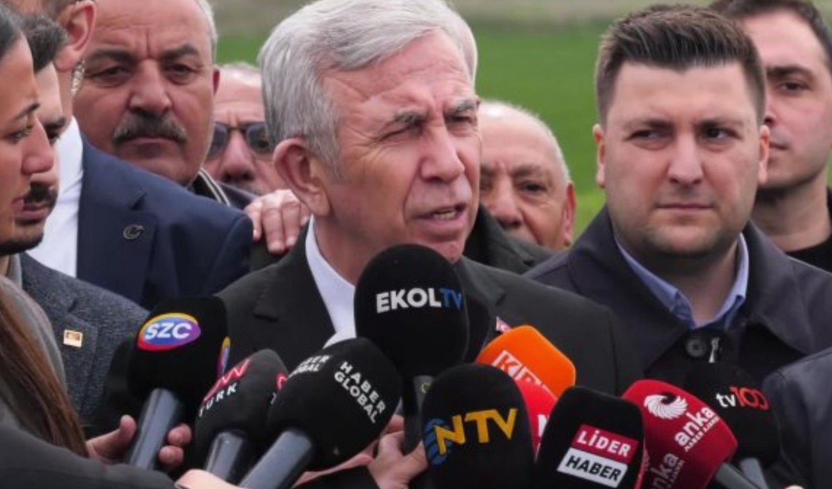 Mansur Yavaş Silivri'de İmamoğlu'nu ziyaret etti: Duruşmalar canlı yayınlansın çağrısı Mansur Yavaş Silivri'de İmamoğlu'nu ziyaret etti: Duruşmalar canlı yayınlansın çağrısı