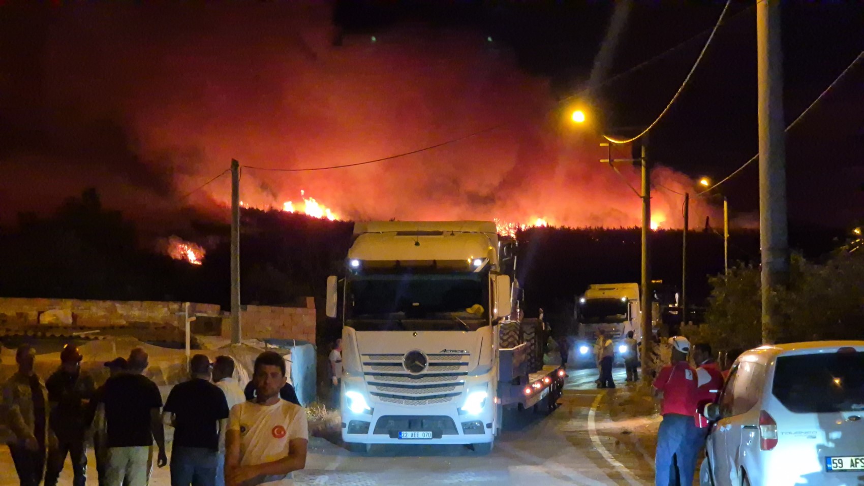 Tekirdağ'daki orman yangınları havadan görüntülendi