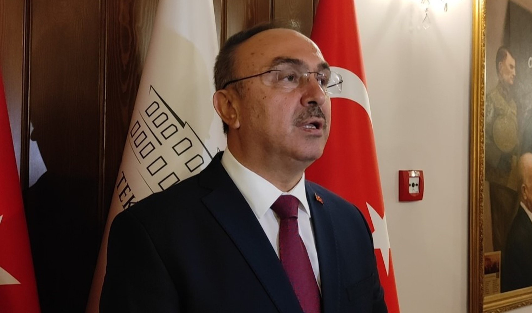 Tekirdağ Valisi Soytürk: Şarköy ilçesindeki orman yangını rüzgarın etkisiyle yayıldı
