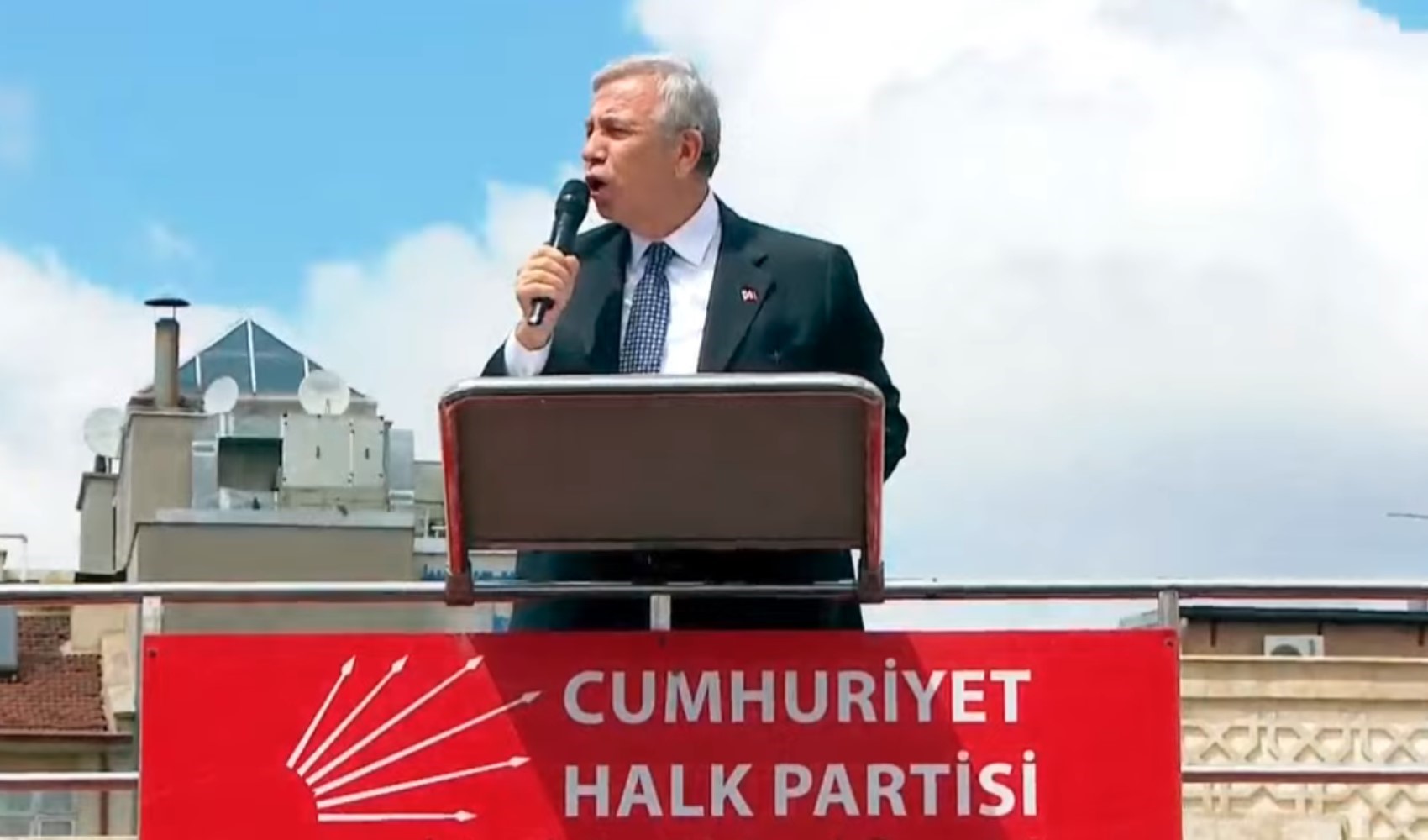 ABB Başkanı Mansur Yavaş'tan çarpıcı 'hukuksuzluk' benzetmesi geldi: İktidar hiç değişmesin daha iyi