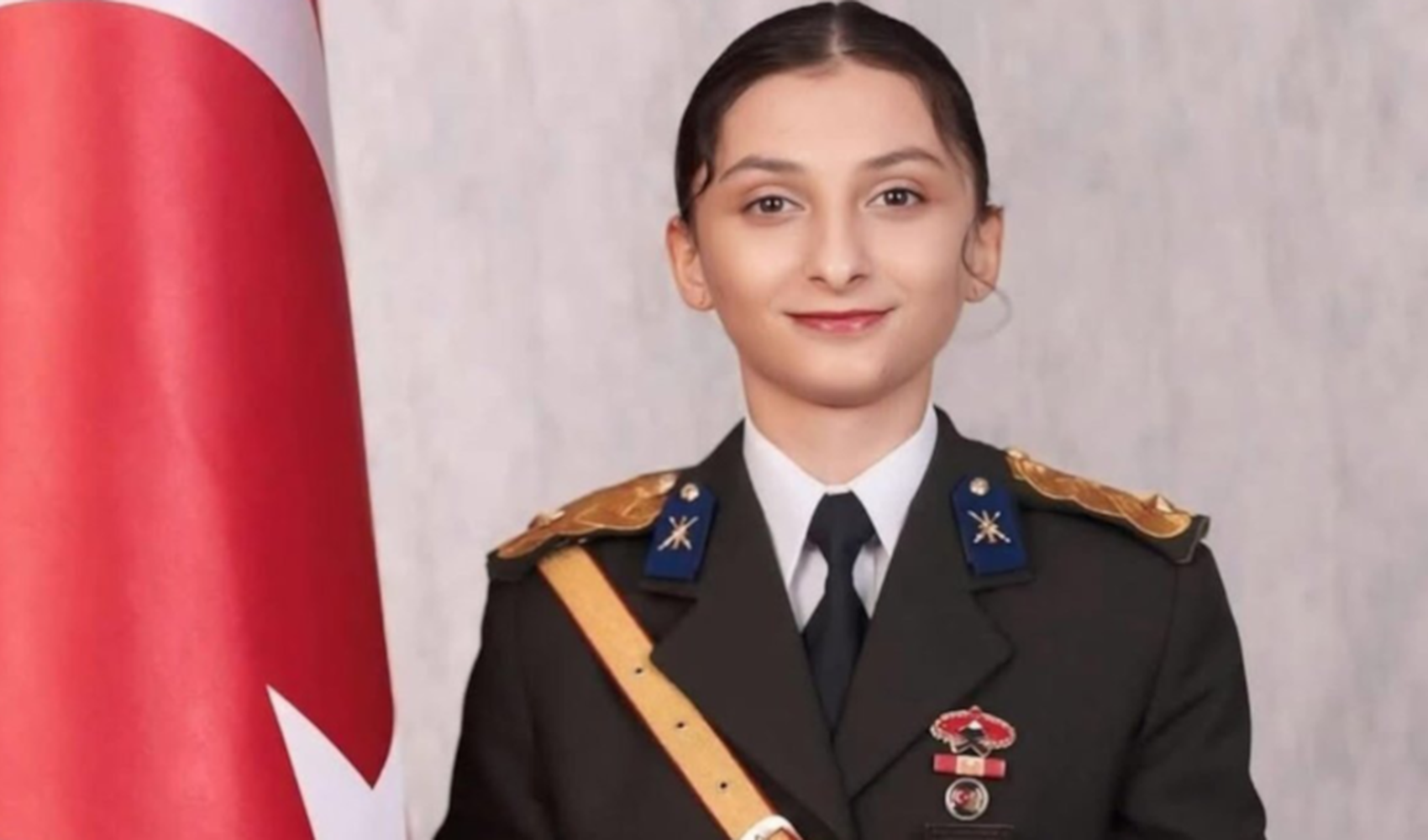 Teğmen Ebru Eroğlu'nun TSK'ya dönüş davasında karar Teğmen Ebru Eroğlu'nun TSK'ya dönüş davasında karar