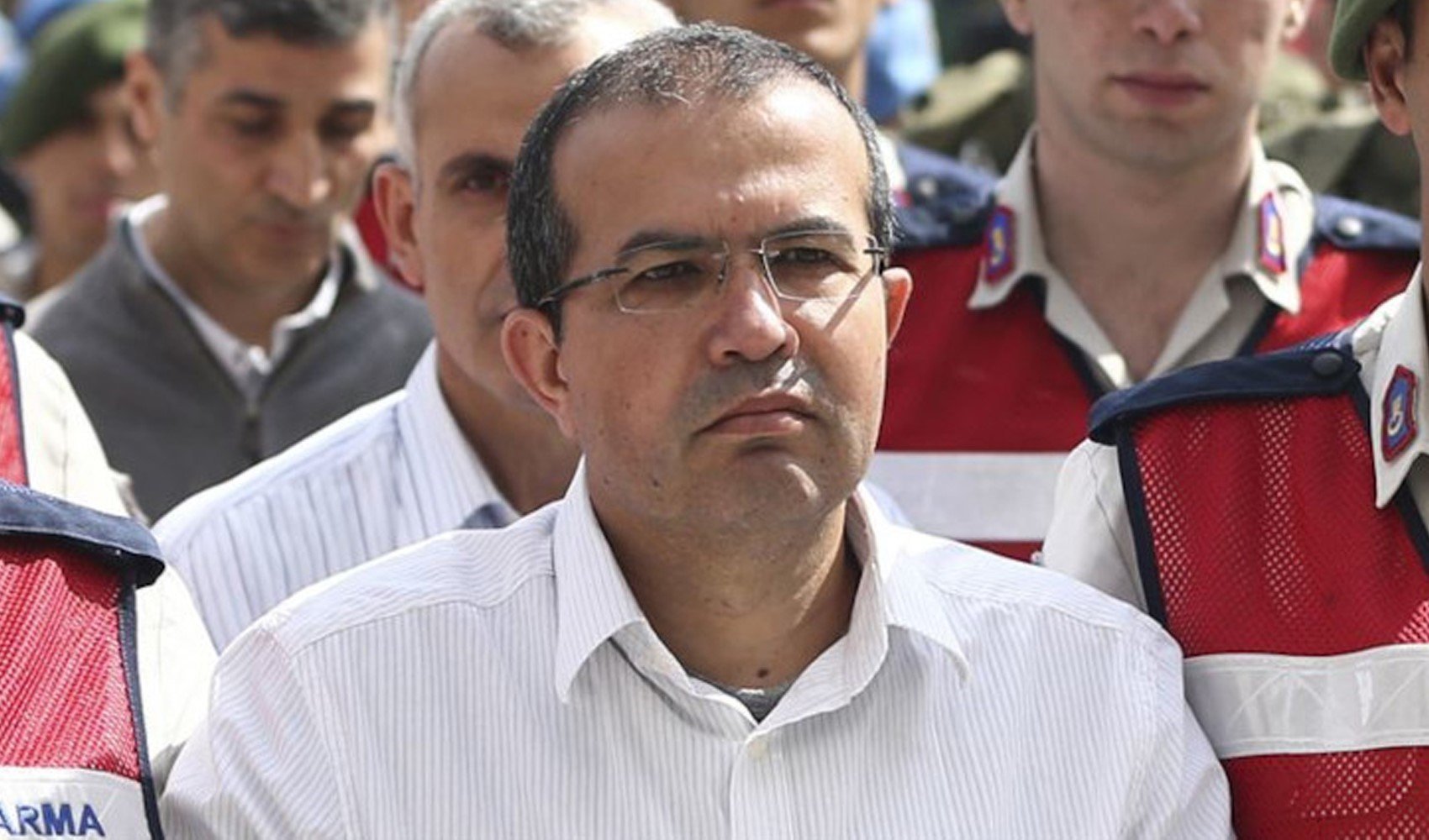 Darbe bildirisinde ismi olan Partigöç konuştu