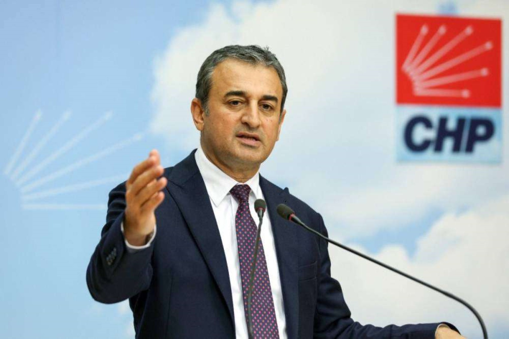 CHP'li vekilden gündeme bomba gibi düşecek iddia: CHP'liler takibe mi alındı? 'Rejimi temelinden sarsar'