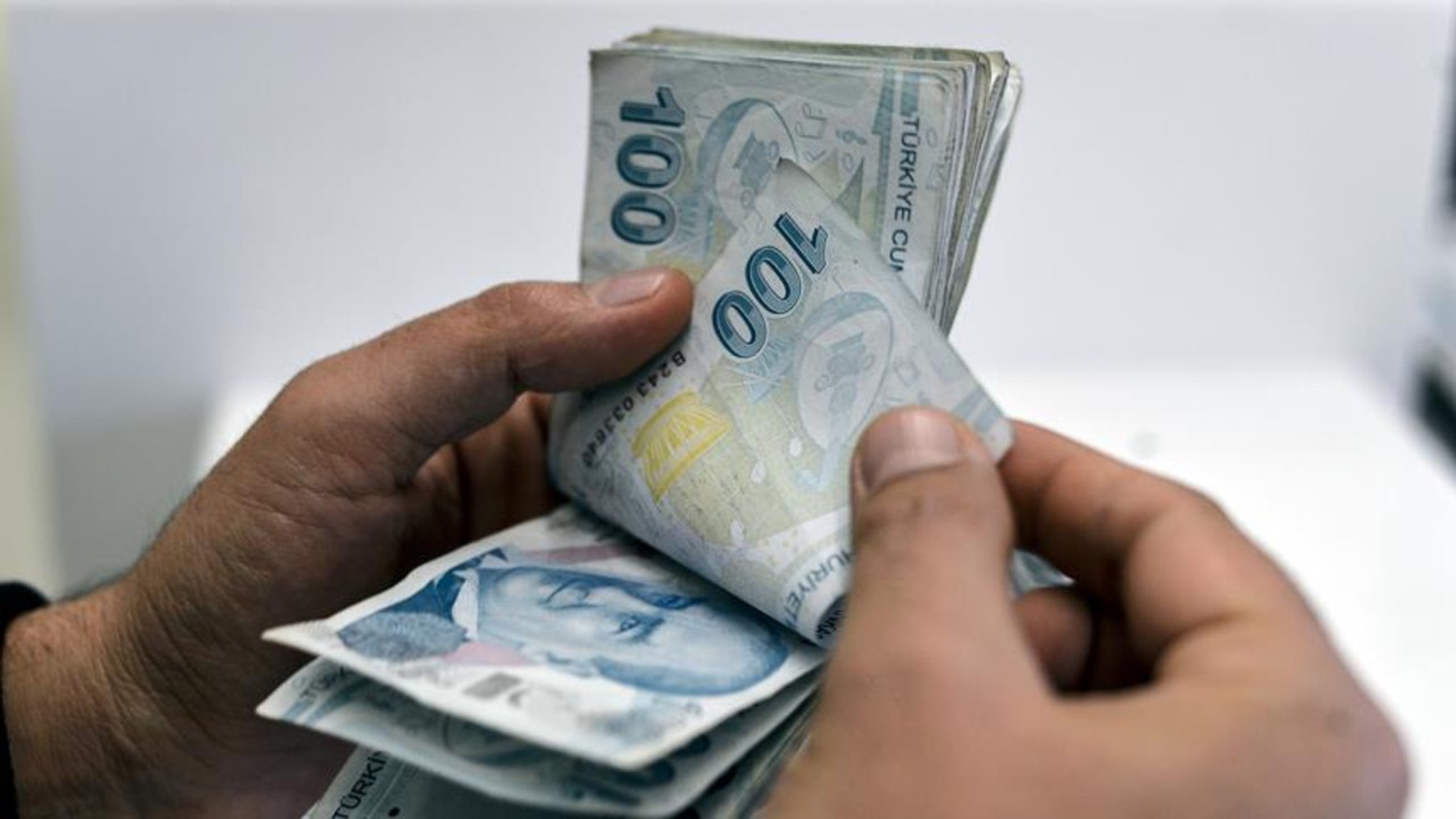 Kamu işçisine üçüncü zam teklifi: Hükümetin teklifini sendika yeterli bulmadı