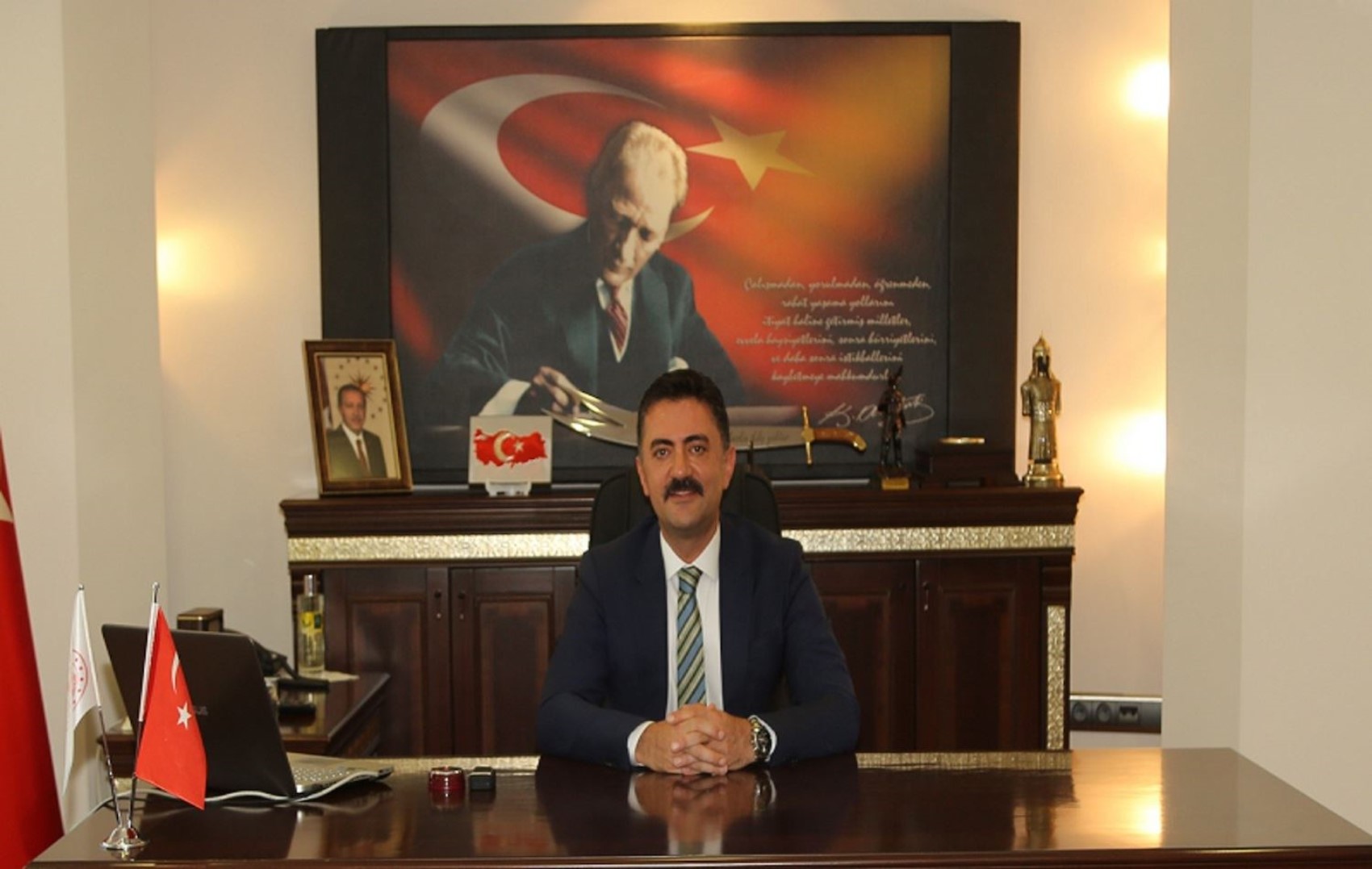 Terörist anmasına tepki gösterip görevini bırakan eski Vali Bülent Tekbıyıkoğlu aylar sonra ortaya çıktı