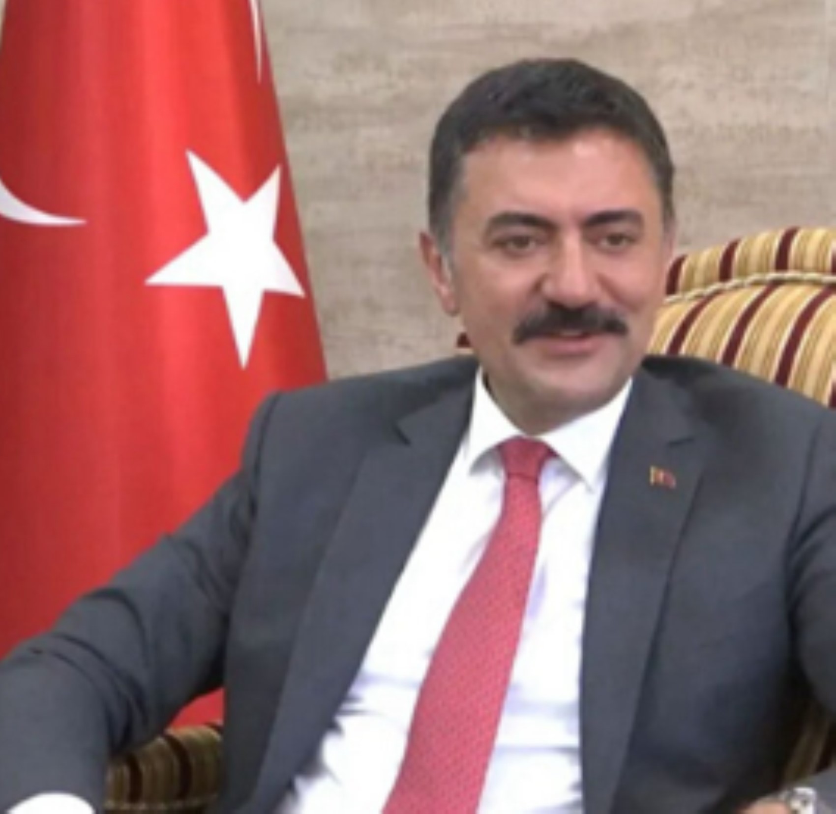 Terörist anmasına tepki gösterip görevini bırakan eski Vali Bülent Tekbıyıkoğlu aylar sonra ortaya çıktı