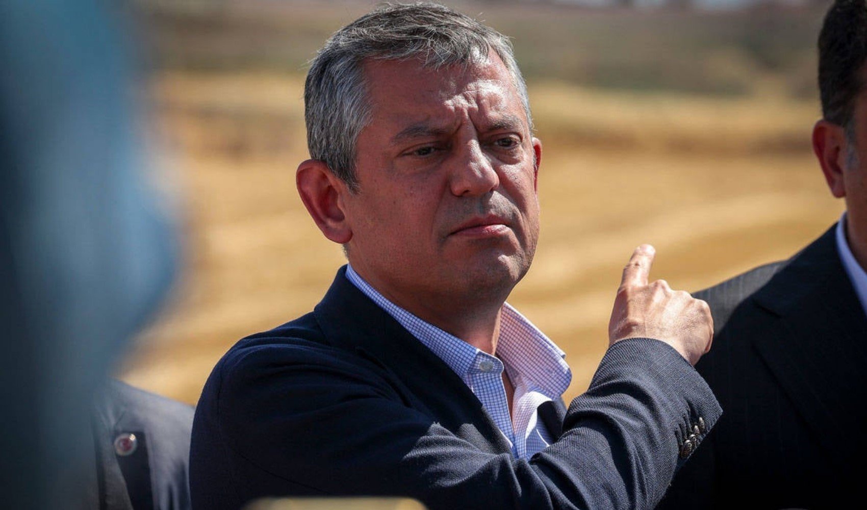 Yandaş medyadan Özgür Özel'e tehdit: 'Senin de sonun Silivri olacak' Yandaş medyadan Özgür Özel'e tehdit: 'Senin de sonun Silivri olacak'