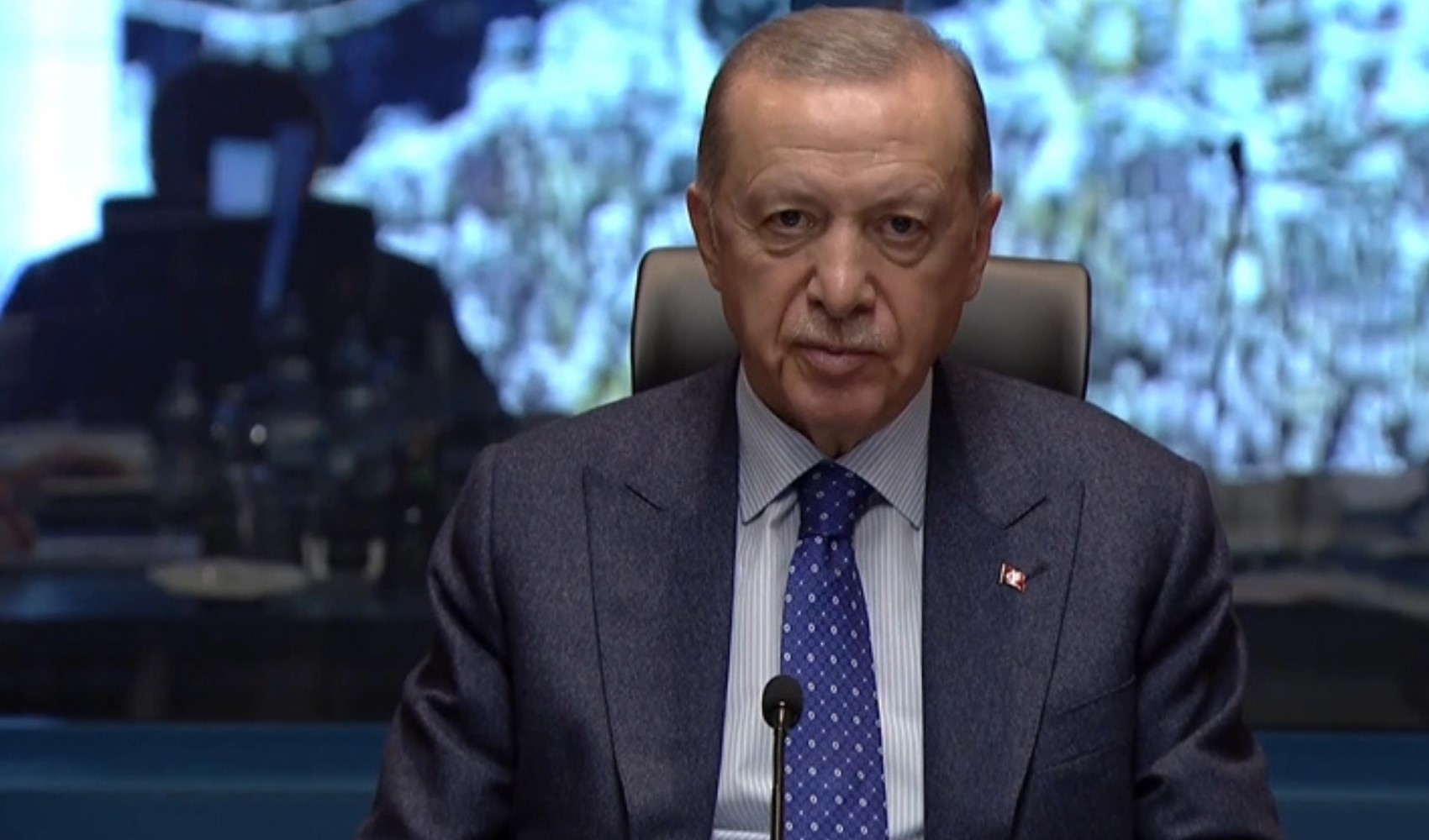 'AK Parti Birinci' demişti... Anketler Erdoğan'ı yalanlıyor: CHP farkı açıyor! 'AK Parti Birinci' demişti... Anketler Erdoğan'ı yalanlıyor: CHP farkı açıyor!