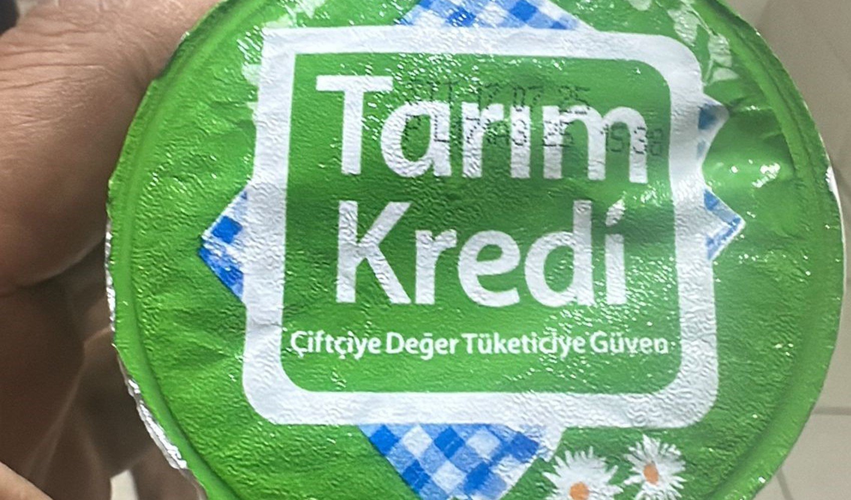 İl Sağlık Müdürlüğüne bağlı yemekhanede son kullanma tarihi geçmiş ayran dağıtıldı