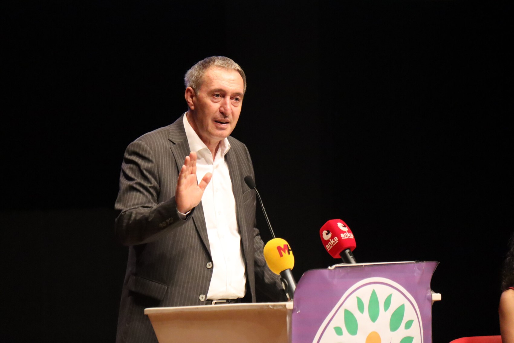 Tuncer Bakırhan'dan anayasa çıkışı! Erdoğan'ın ittifak açıklamasına da yanıt verdi: 'Elbette önümüze gelecek'