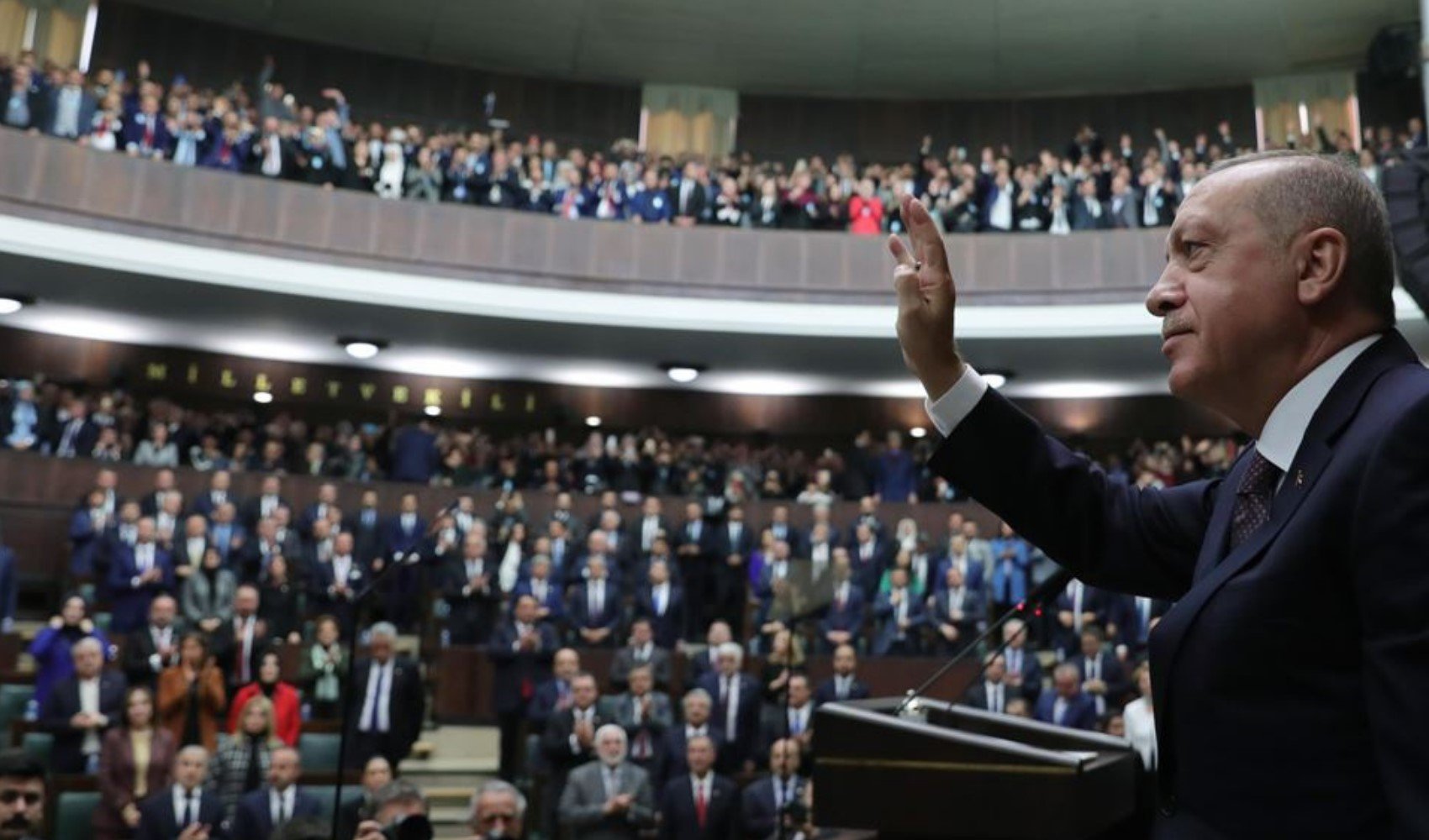 Parti yönetimi duruma müdahale etti Parti yönetimi duruma müdahale etti
