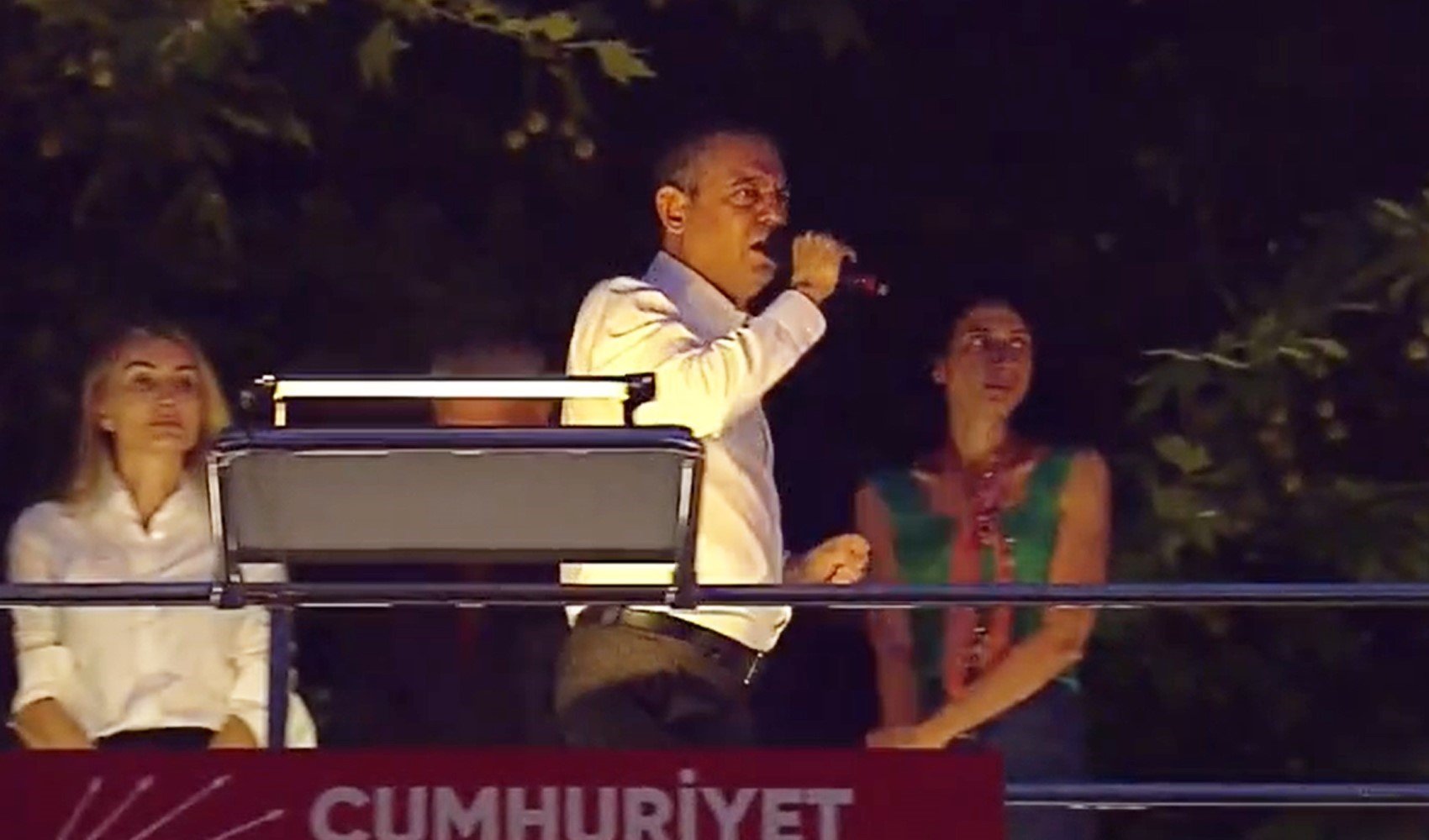 Özgür Özel'den Erdoğan'a İsrail ile ticaret devam ediyor tepkisi: Cayır cayır sürüyor