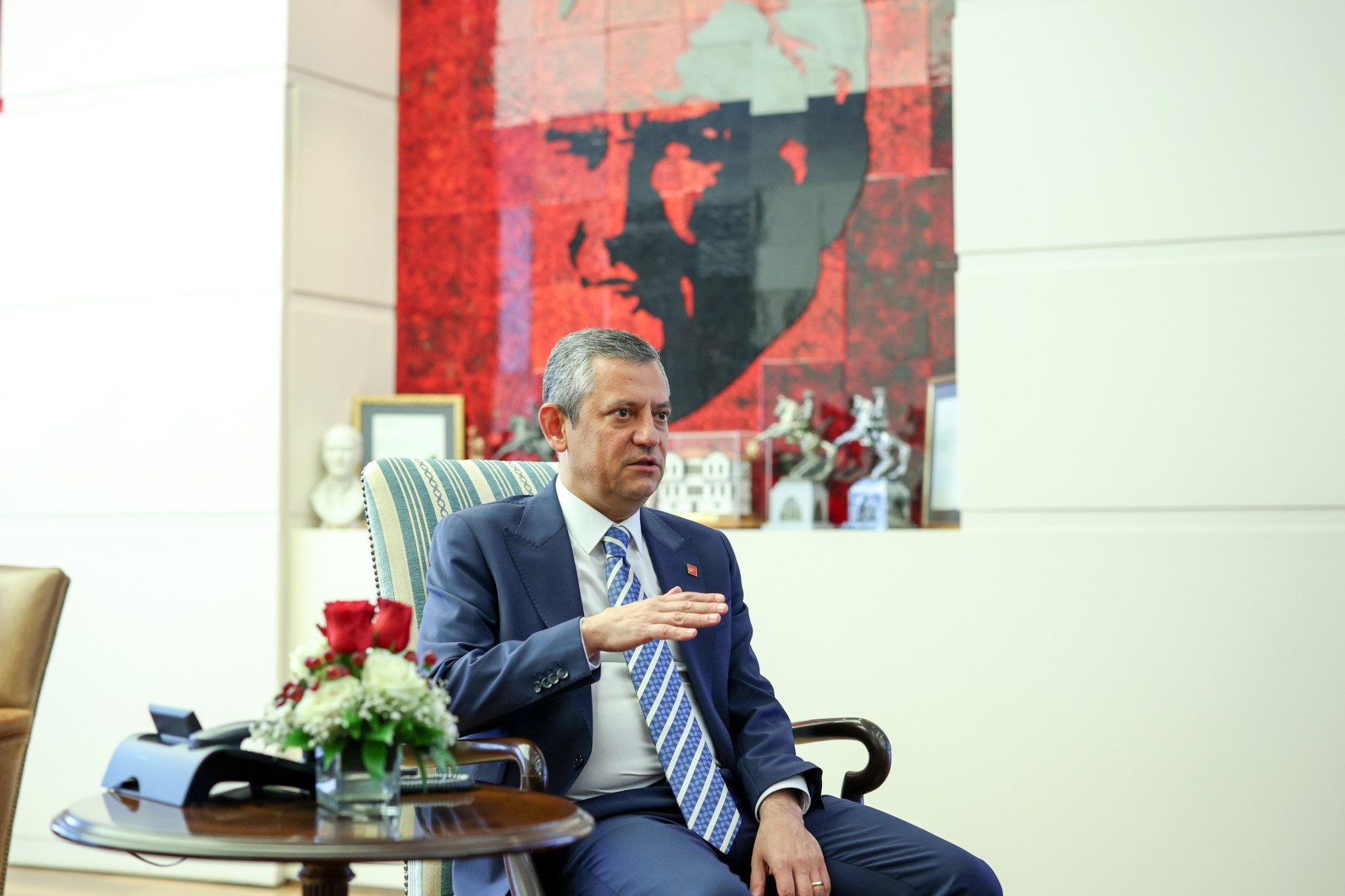 Özgür Özel, 'sürece zarar verir' diyerek uyardı! 'Kimse enayi değil...'