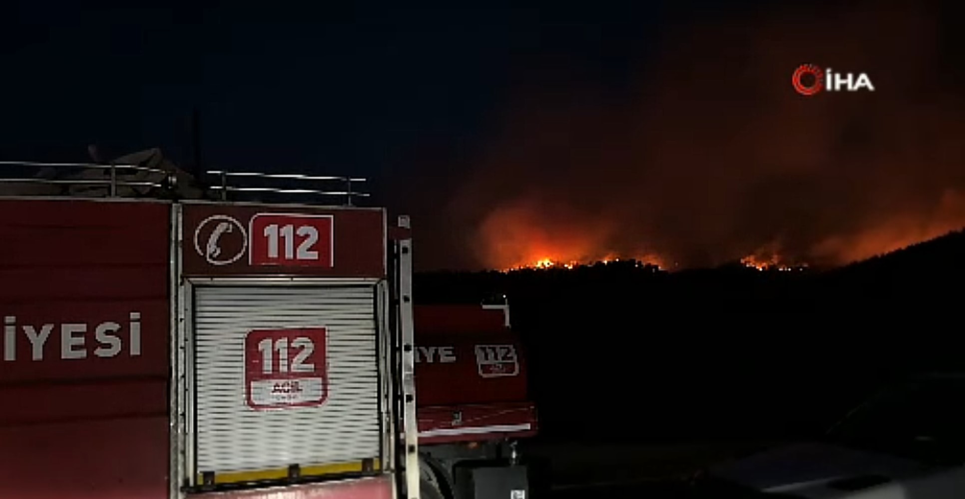 Sakarya'daki yangında 28'inci saat: Alevlerin boyutu hava kararınca ortaya çıktı