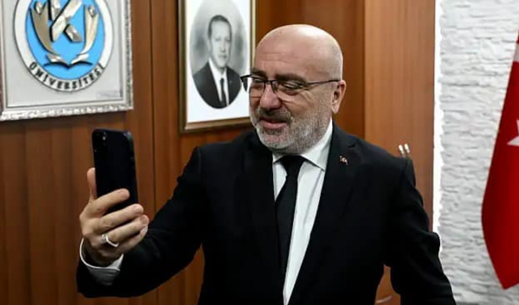 Rektörden makam odasına 7 milyon TL'lik tadilat! YÖK 'İşleme gerek yok' yanıtını verdi