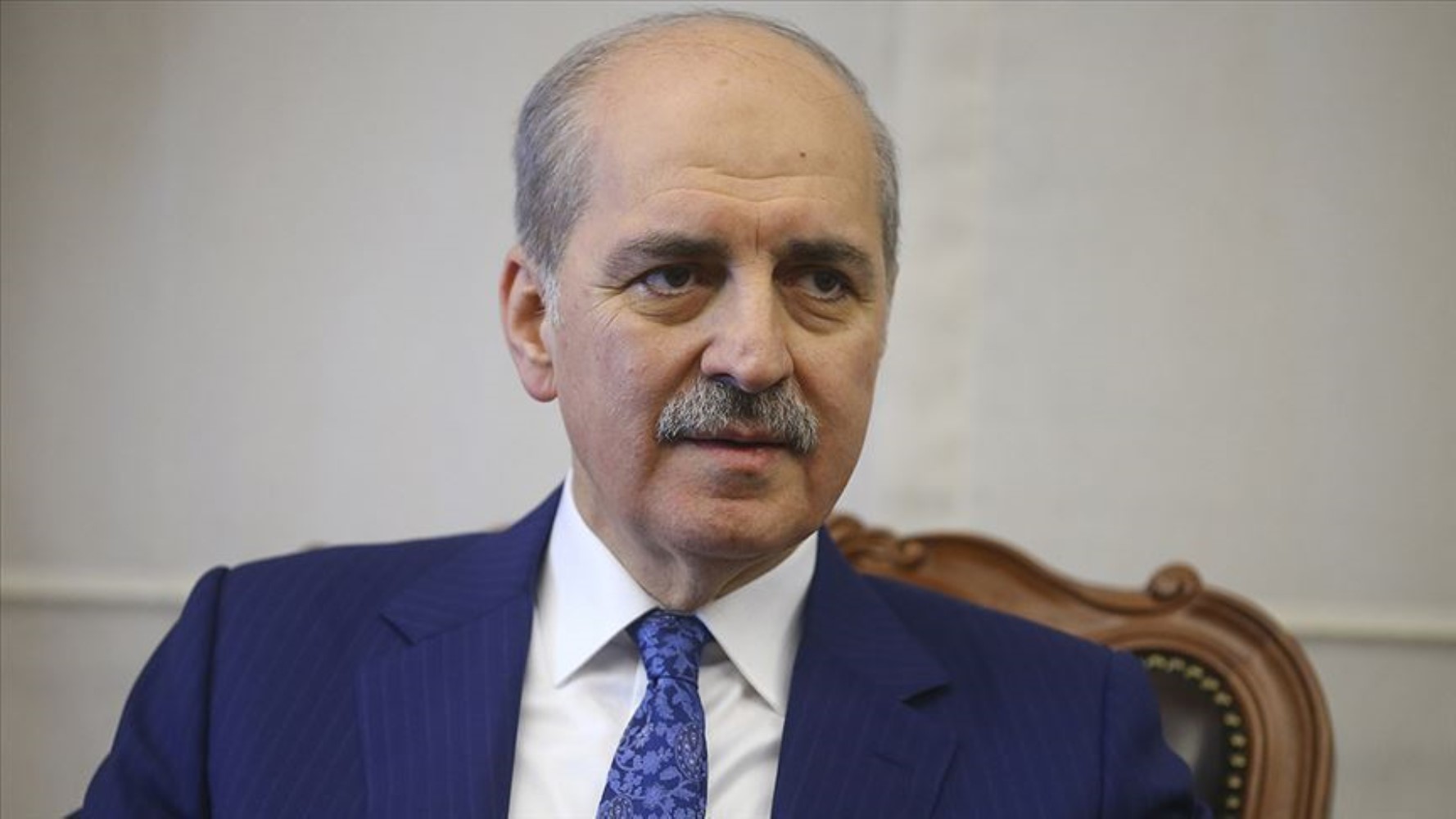 AKP’de derin sessizlik: Parti içi gerilim köşe yazılarına taştı