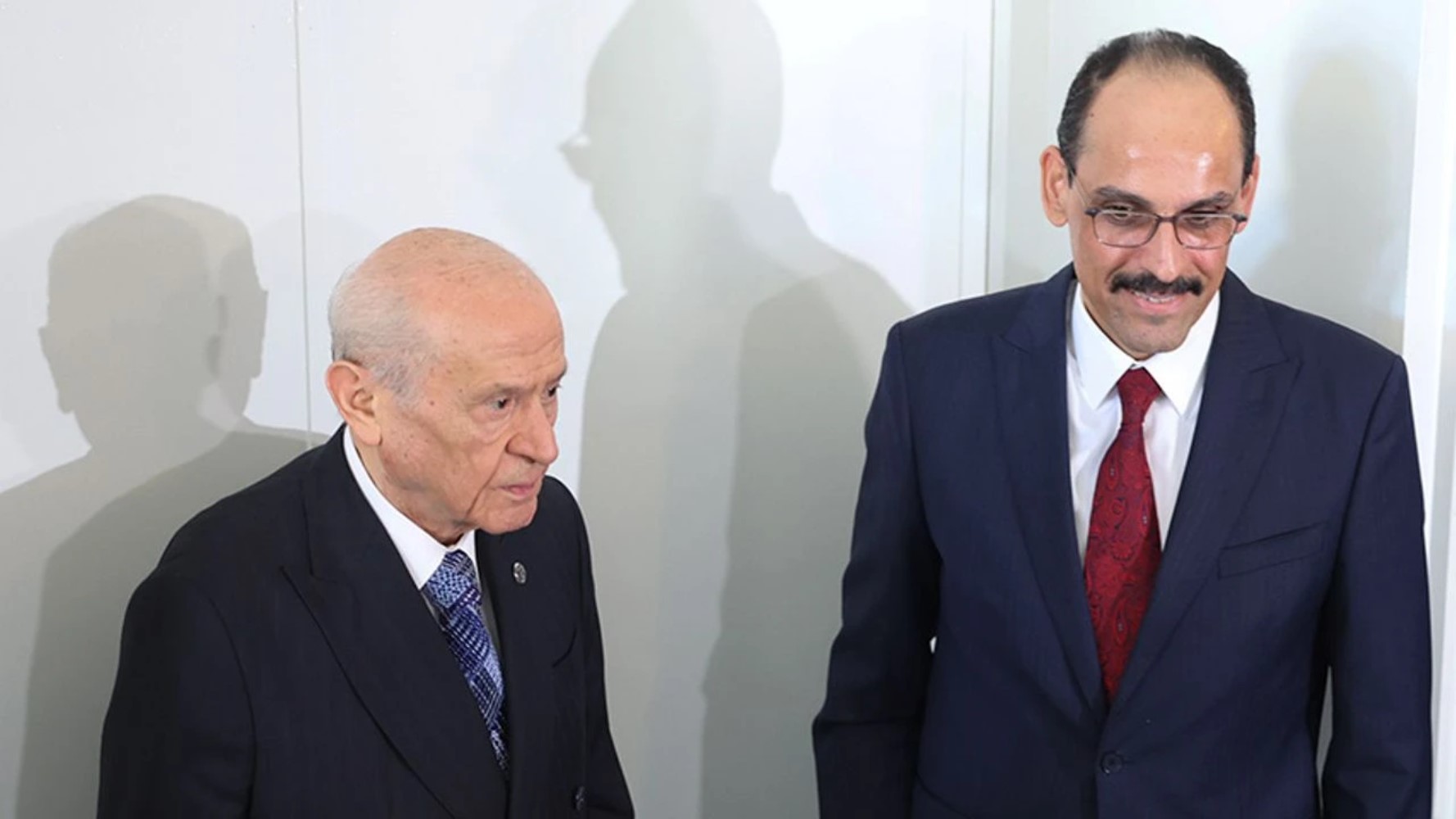İbrahim Kalın'ın Devlet Bahçeli ziyaretinde dikkat çekmişti: İşte o siyah çantanın sırrı!