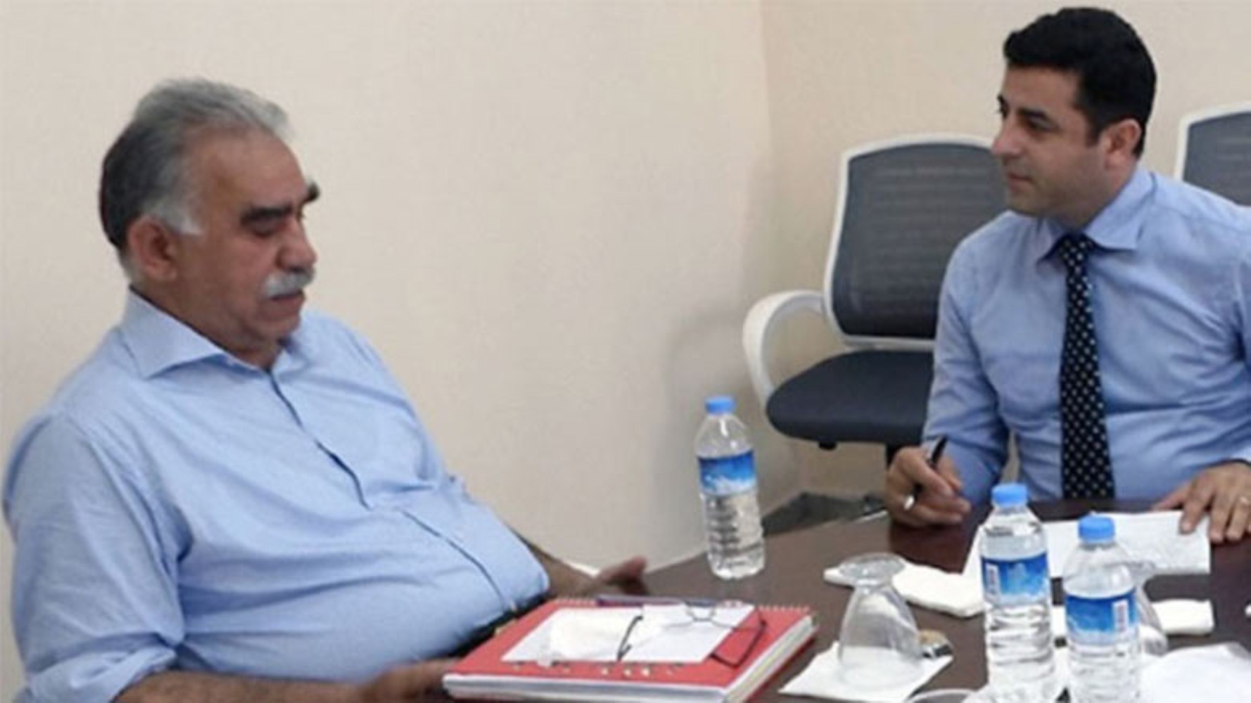 Tahliyesine yapılan itiraz reddedildi: Demirtaş’a tahliye freni Öcalan’dan mı geldi?